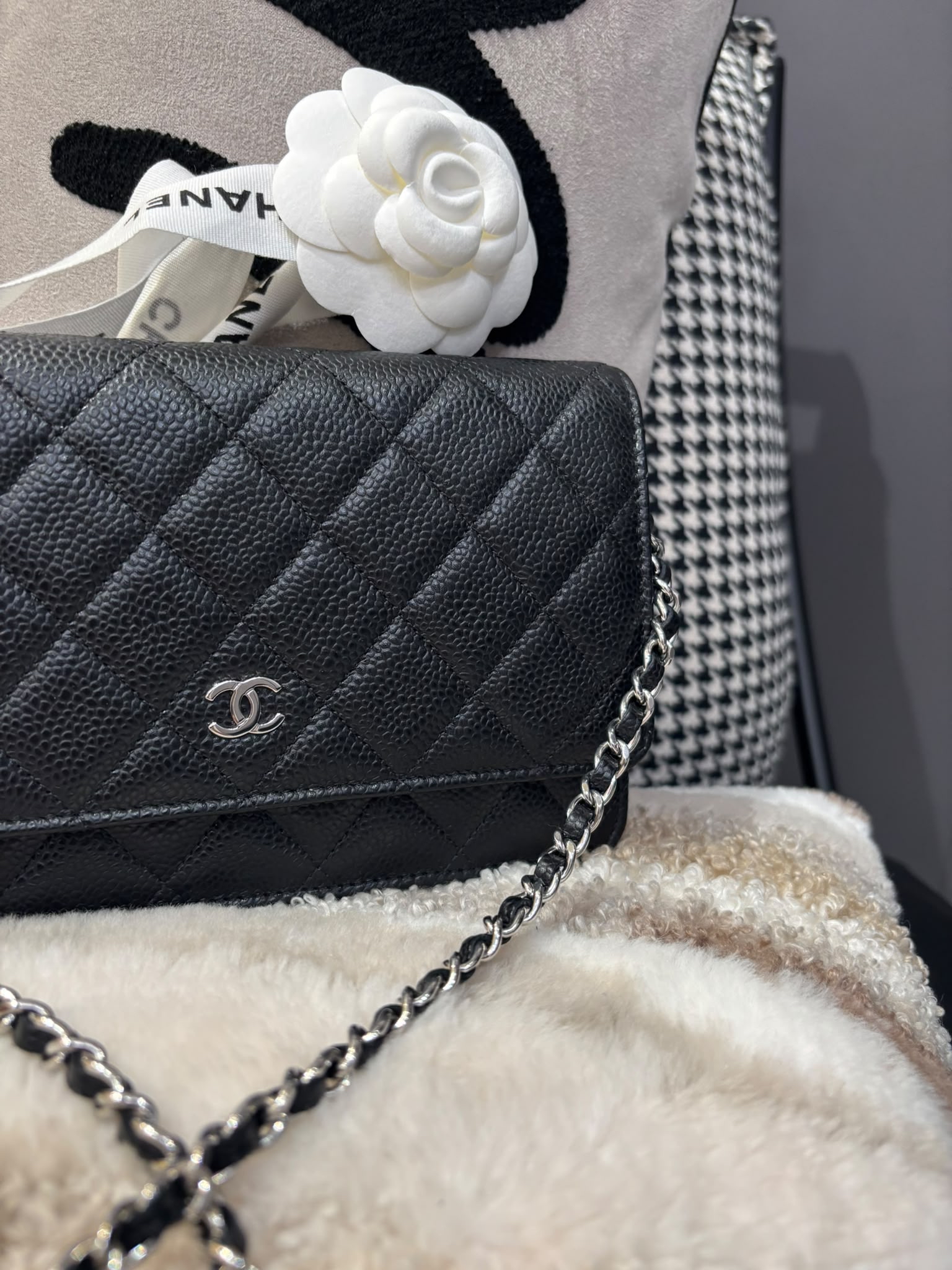 未使用品 Chanel Wallet On Chain 黑色荔枝牛皮銀扣WOC  100%Authentic, Unused 未使用品 ✅晶片✅Dust bag ✅Box