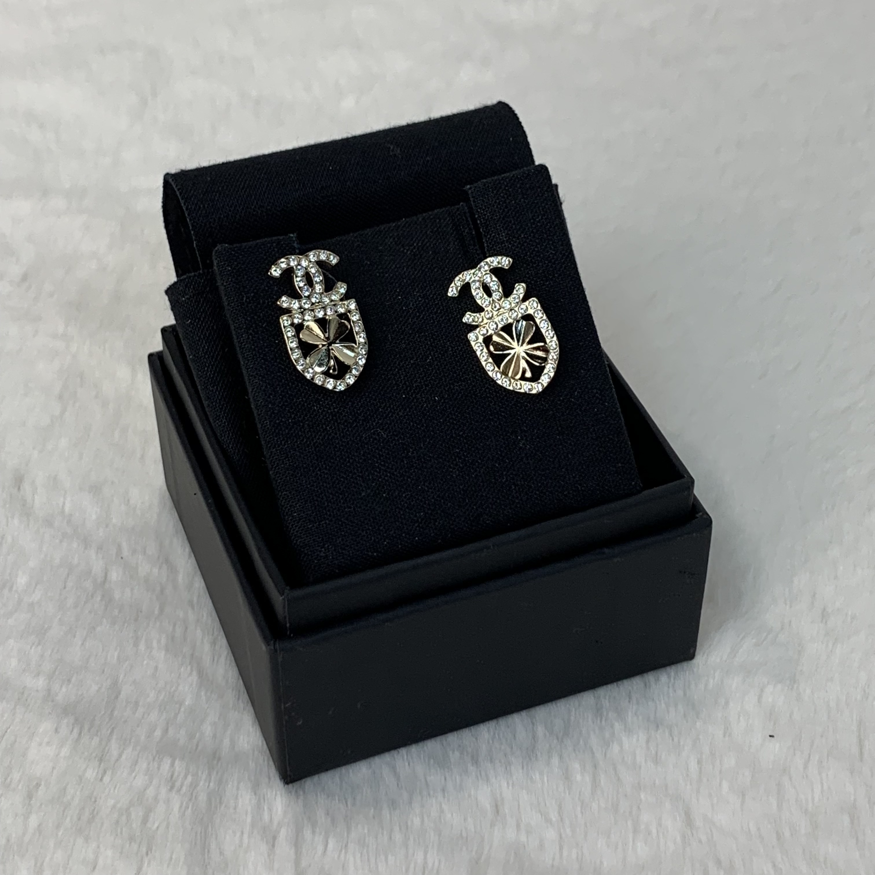 小資女最愛🫧Chanel閃鑽耳環