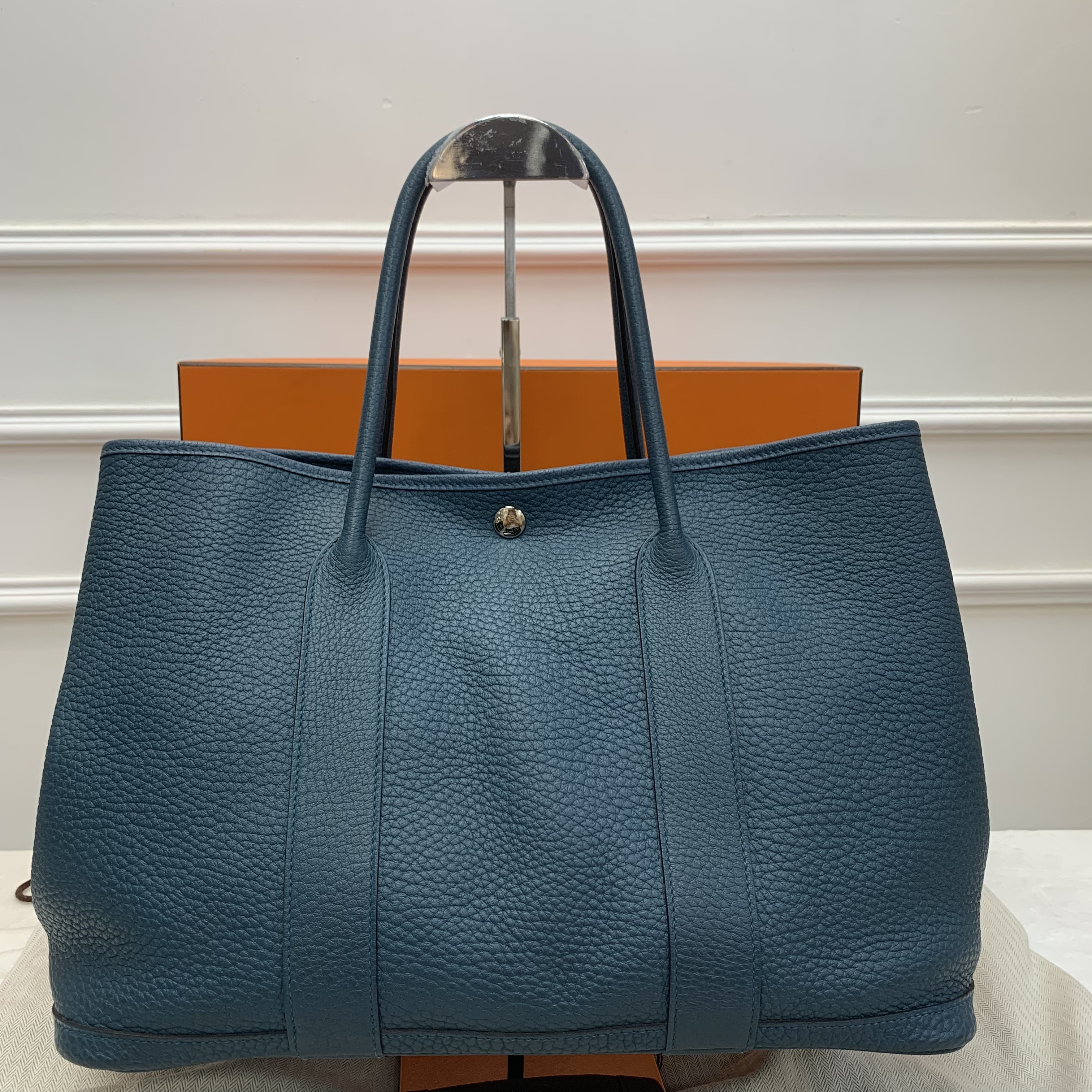 Hermes Garden Party