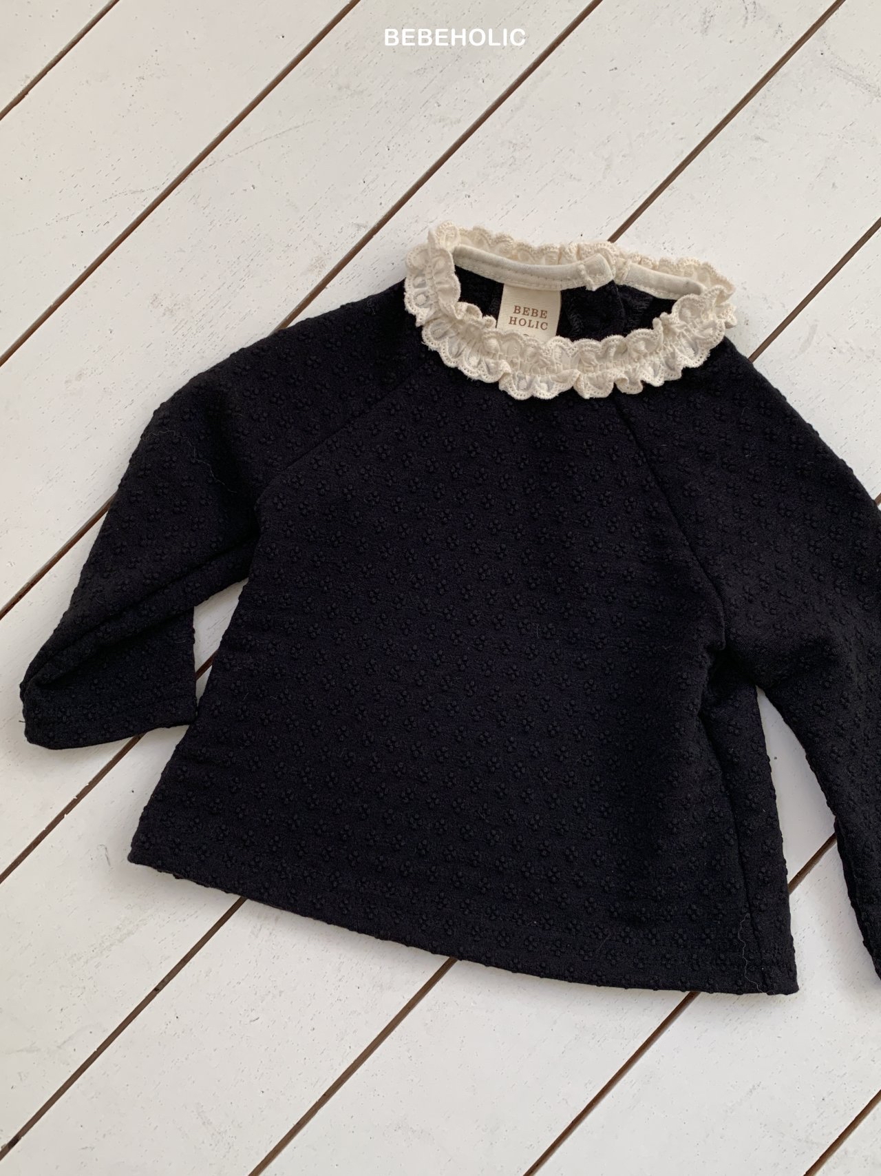 🌸預訂 韓國直送🌸🇰🇷BEBEHOLIC三色提花蕾絲花邊領長袖上衣