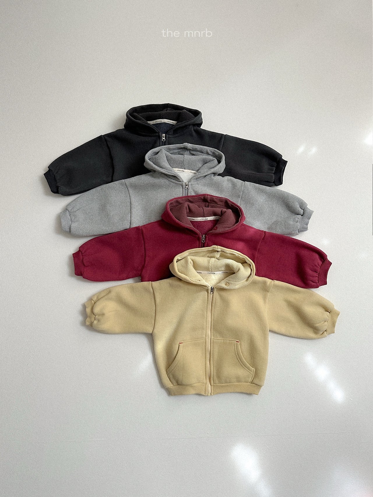Mnirobe | Barrel hood zip-up