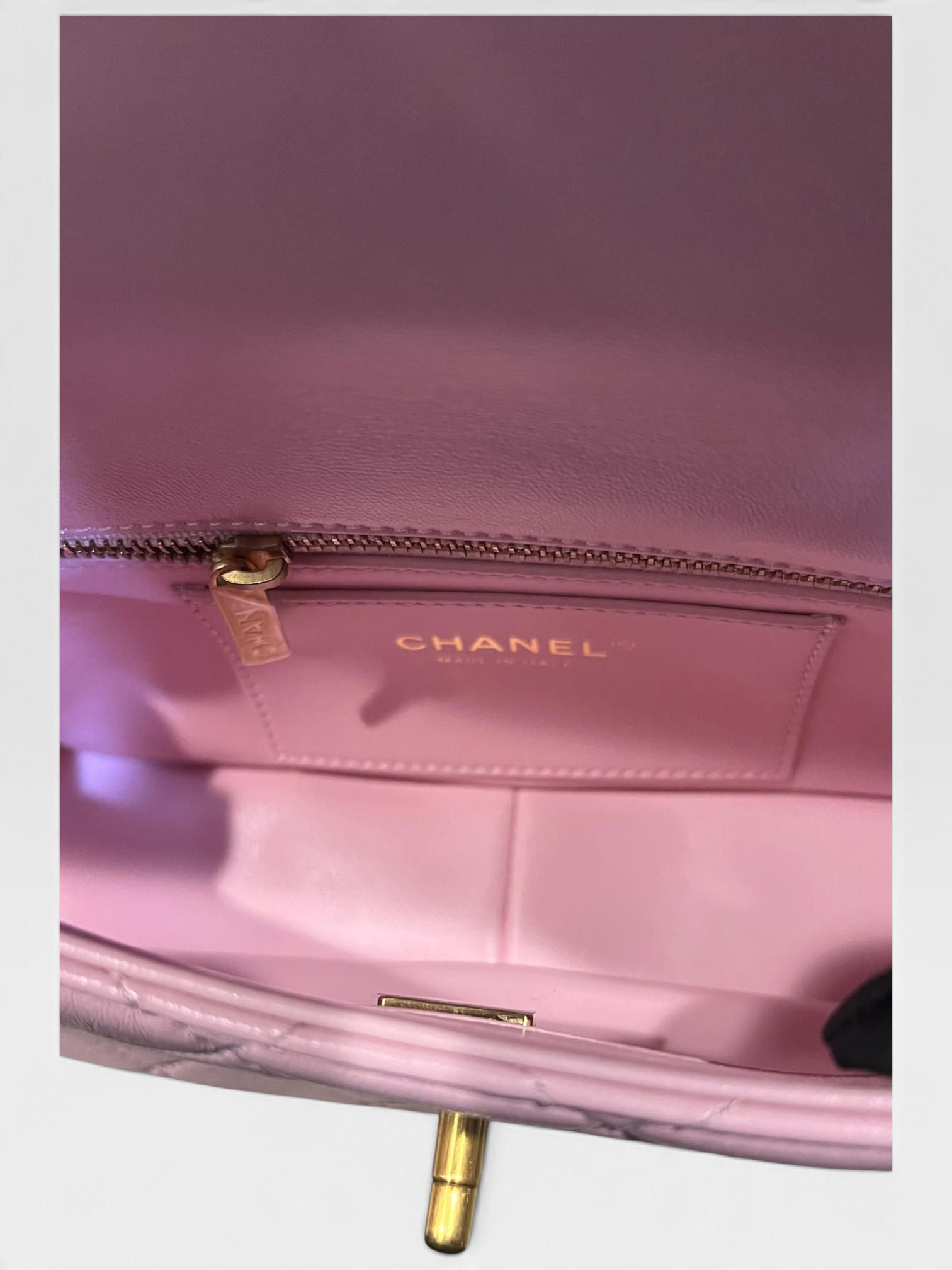 Pre-Owned Chanel Pink Quilted Calfskin/K9903