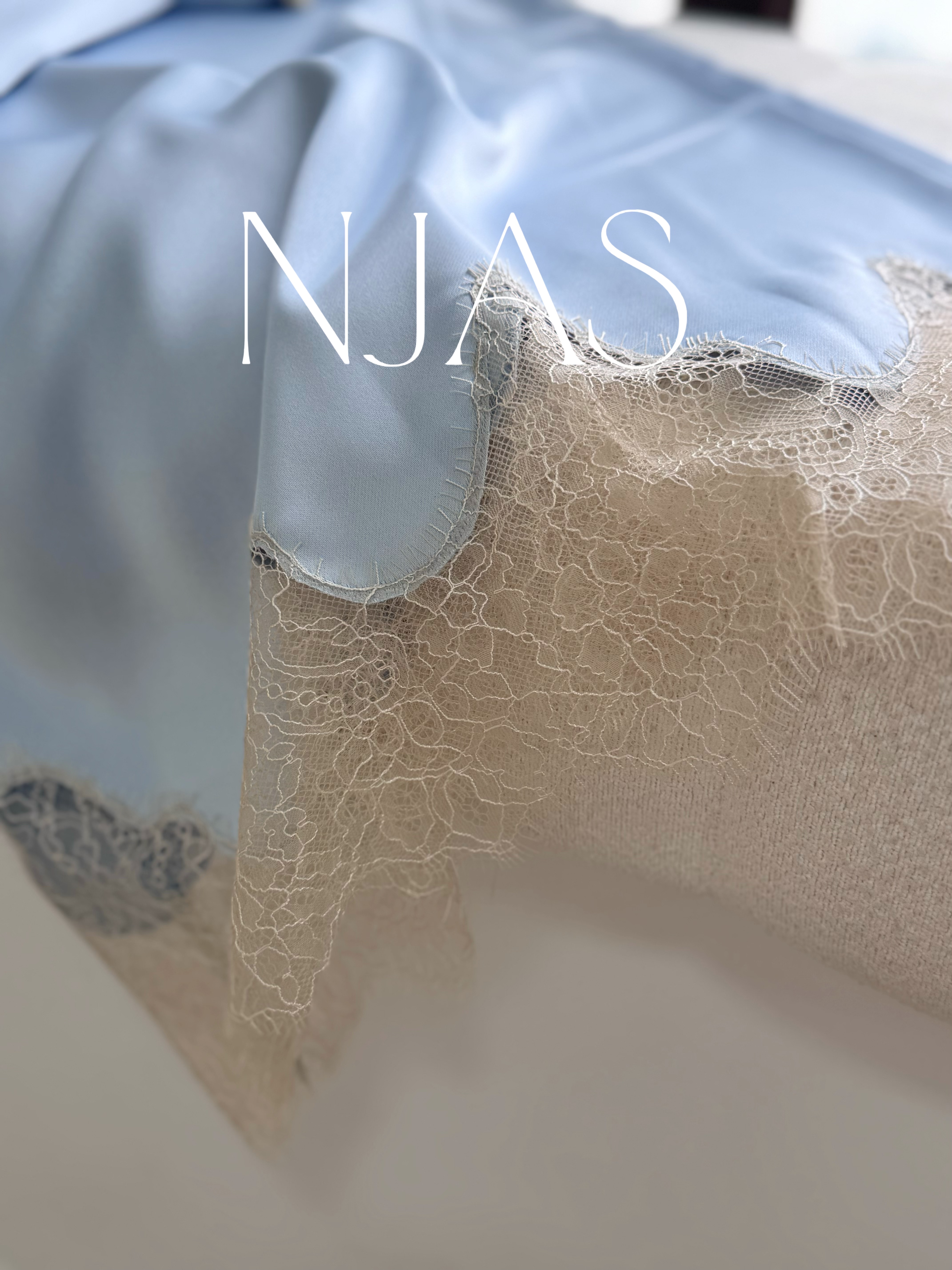 Elegant silky lace skirt