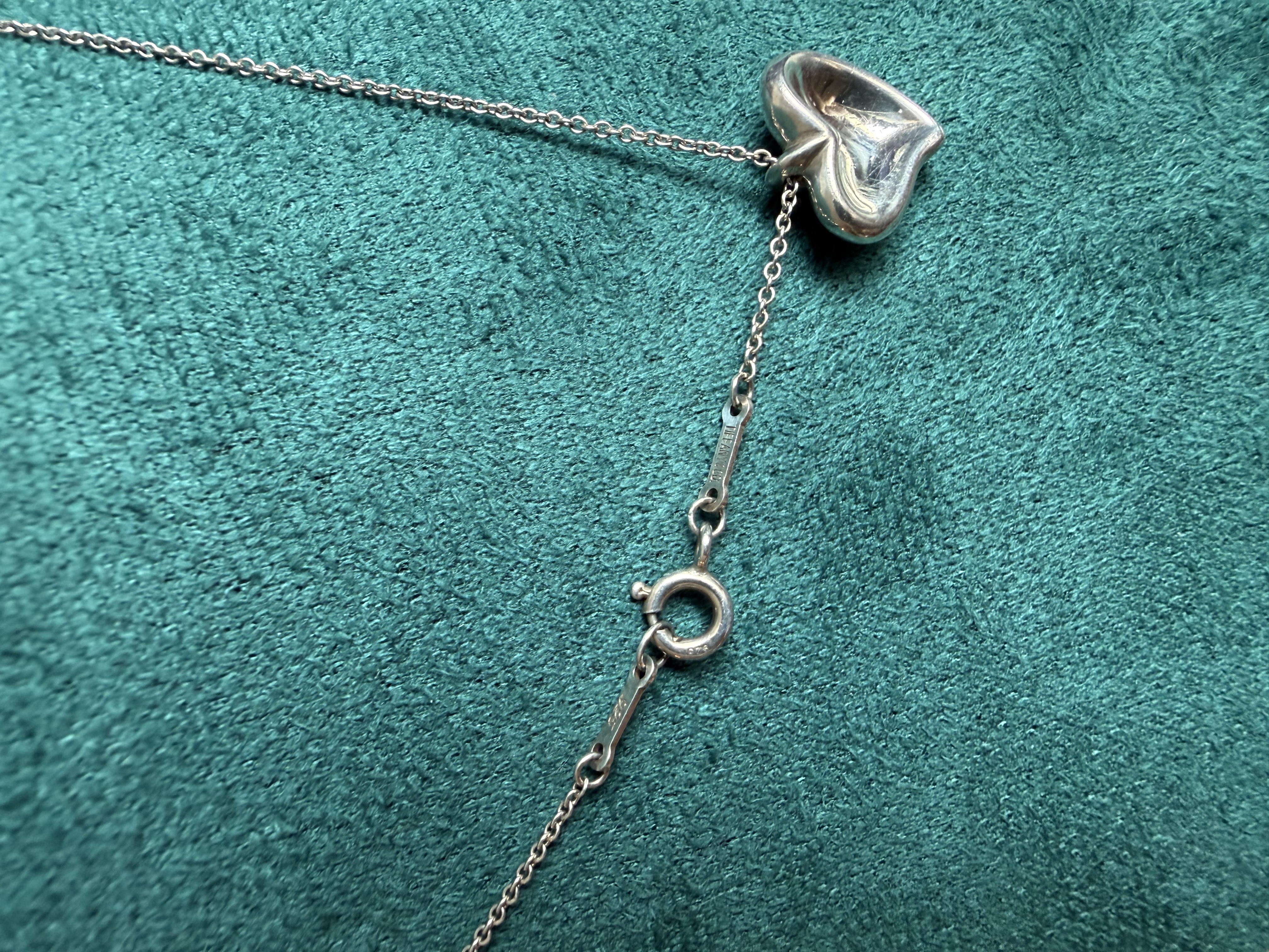 Tiffany & Co. Elsa Peretti Carved Heart 925 silver Necklace