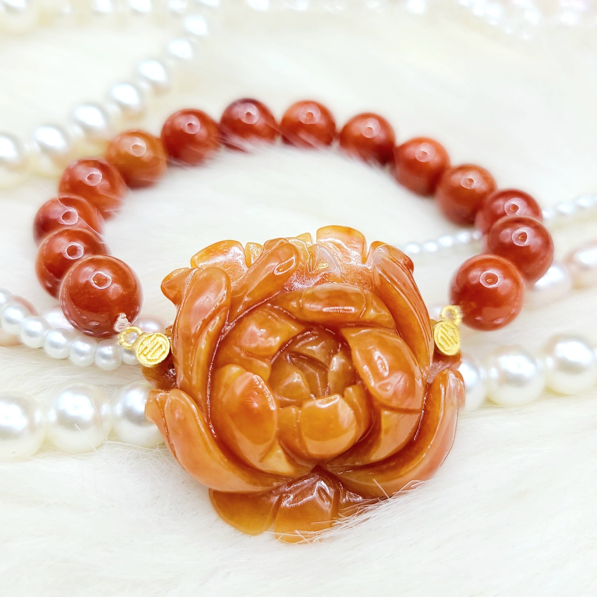 80年代紅翡牡丹雕花手串