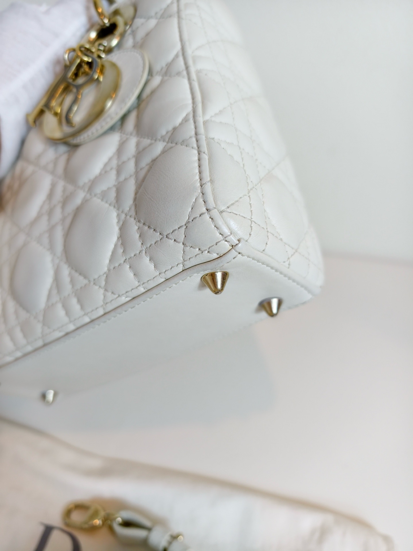 【預訂貨品】Dior Lady Dior 白色四格戴妃包