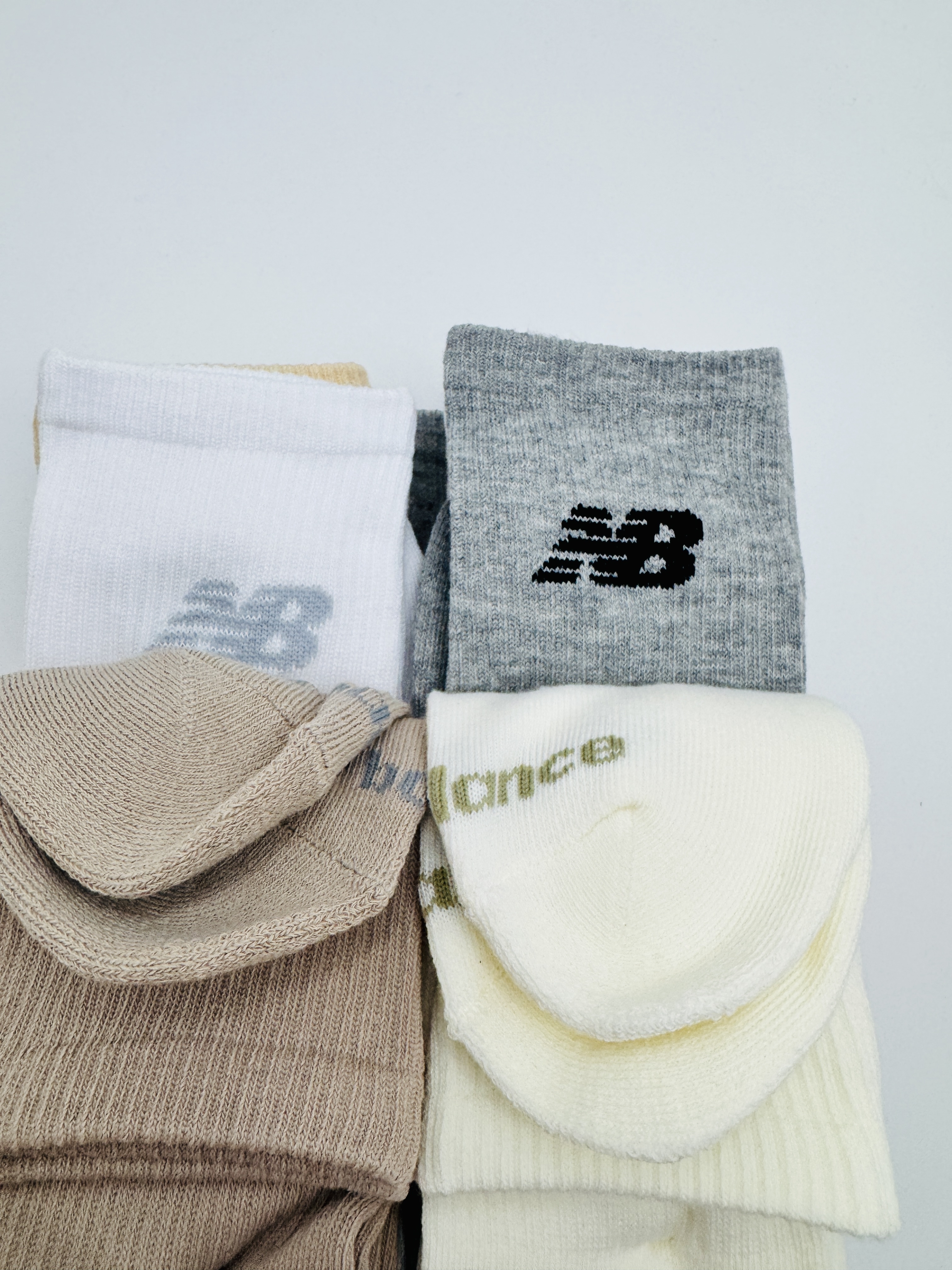 New Balance 淨色襪六對裝（香港現貨）