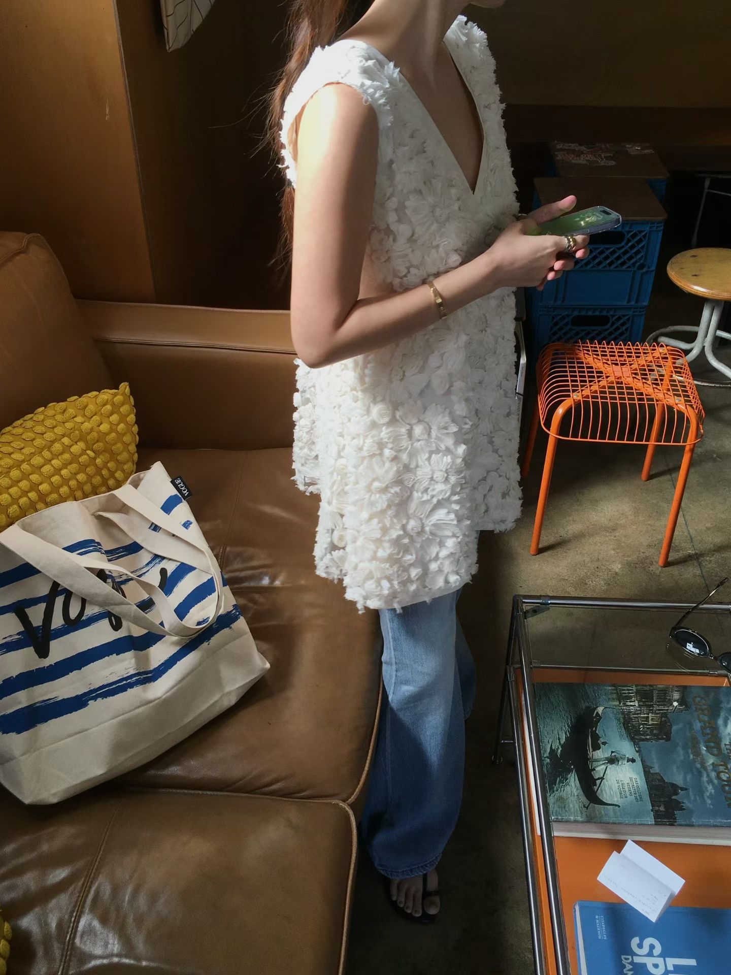 Elegant flower v-neck dress/top