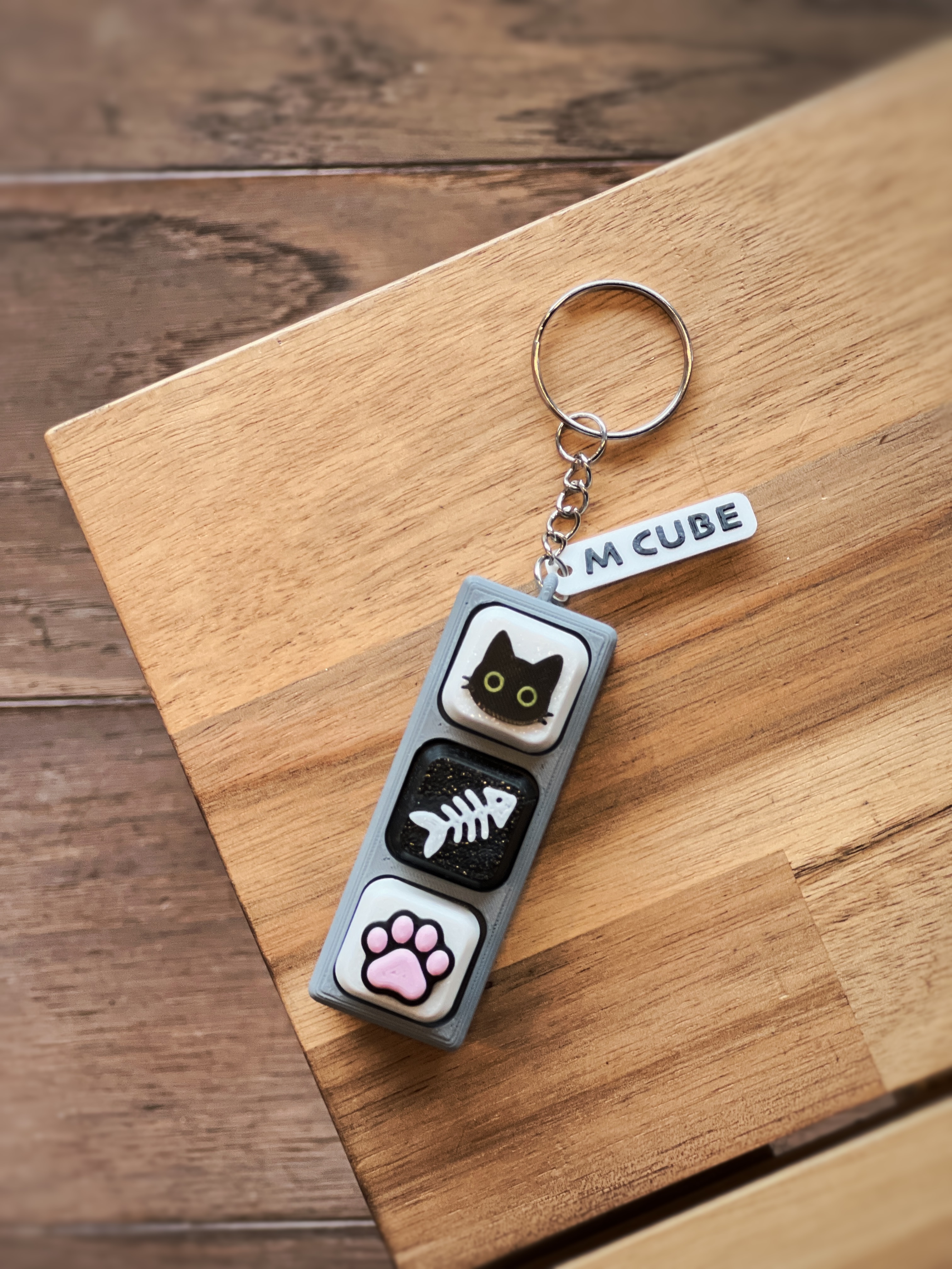 M CUBE｜CAT CLICKER