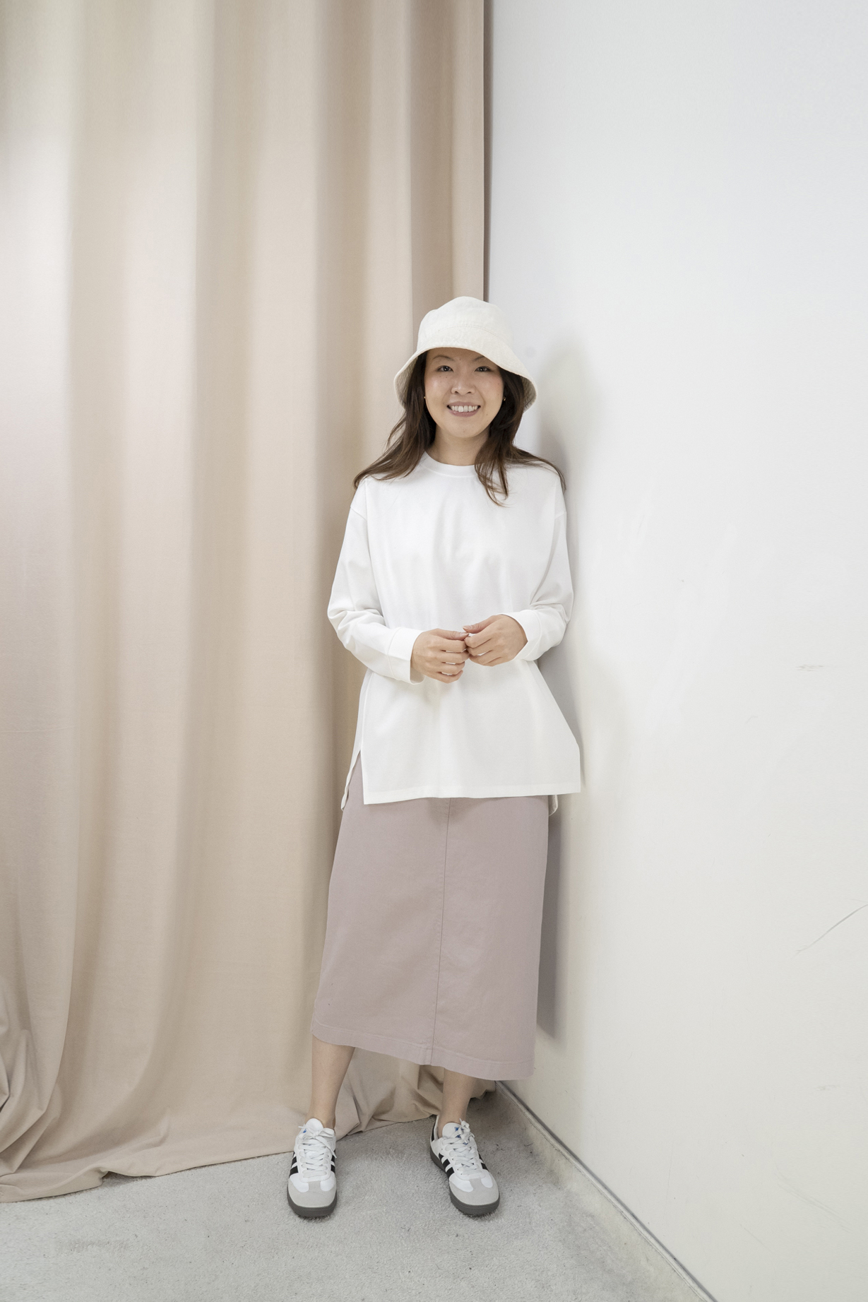 後背工字褶挺棉上衣（白色）