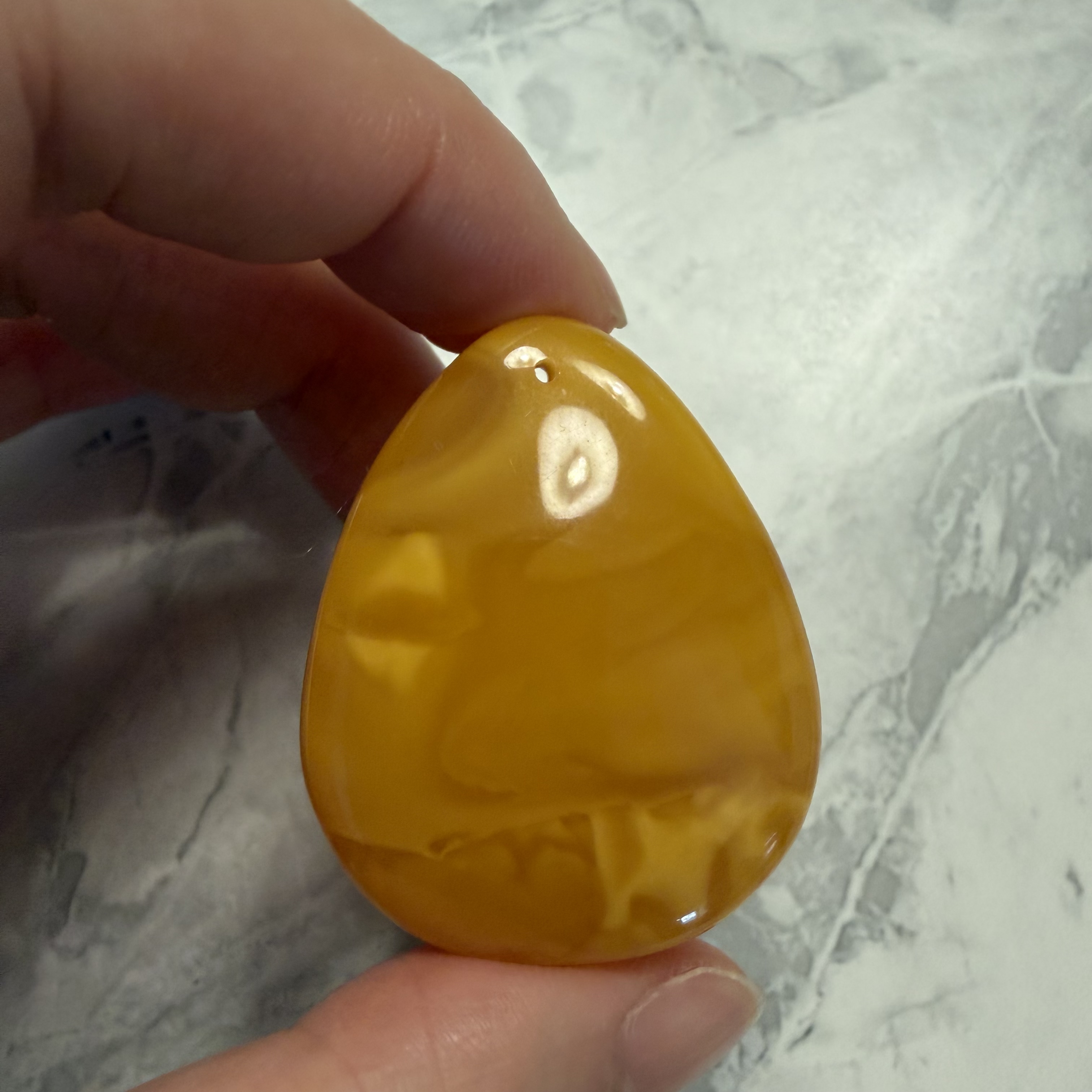 ［閉店一口價］波羅的海蜜糖紅飽滿水滴吊墜