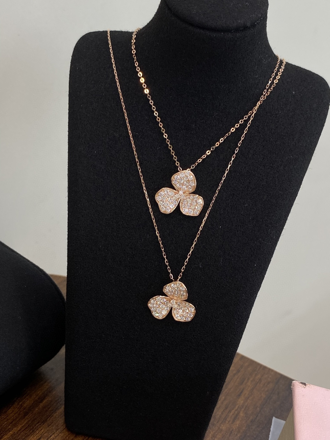 18K Diamond Pendant 