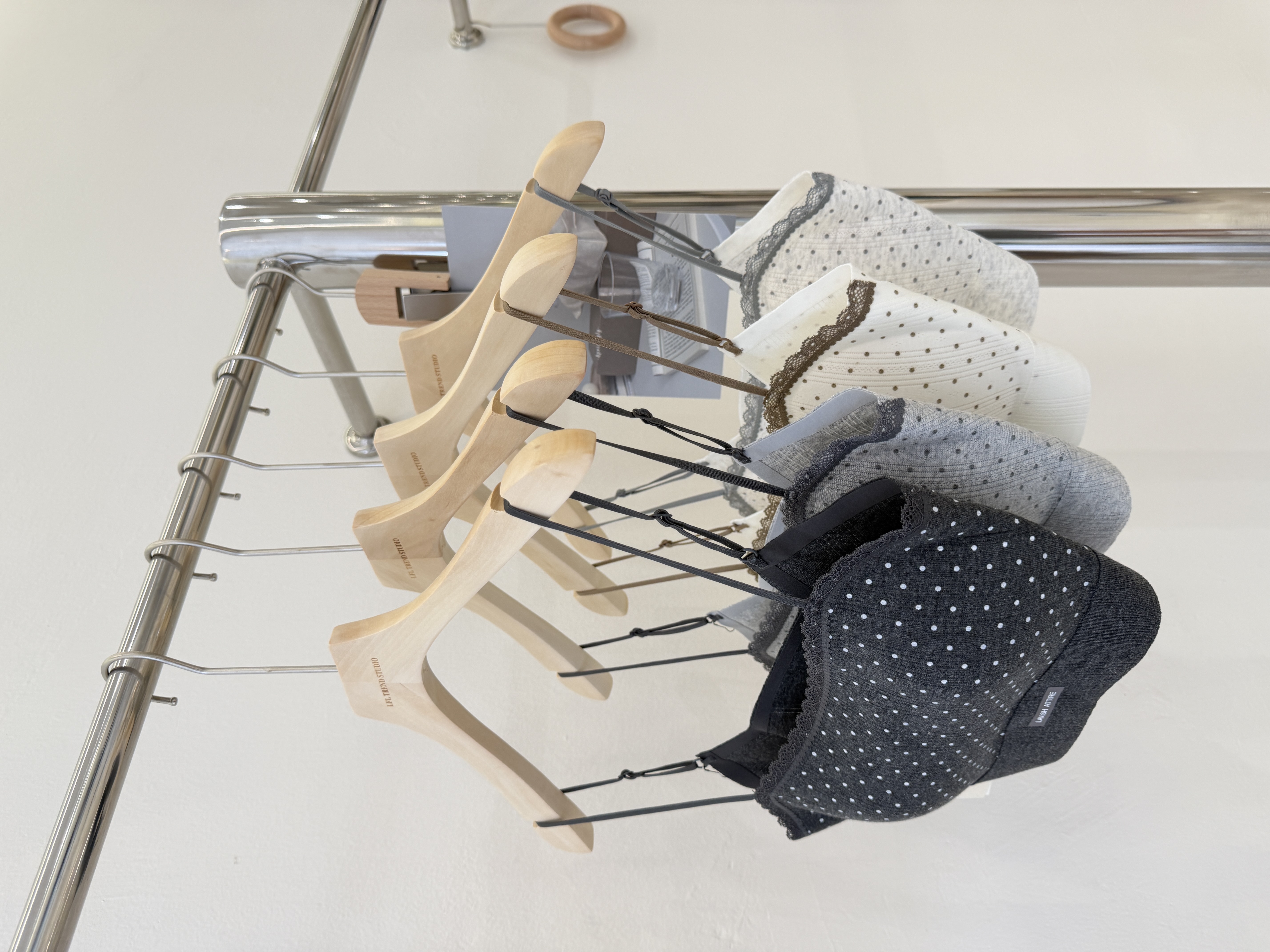 6649 韩系波点蕾丝拼接内衣