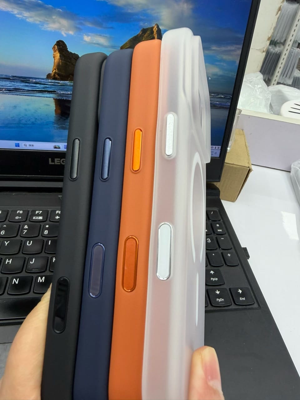 iPhone 17 Pro/ 17 Pro Max 亲肤磨砂MagSafe磁吸壳 | 防指纹防油 | 软边硬背防摔 | 独立相机键