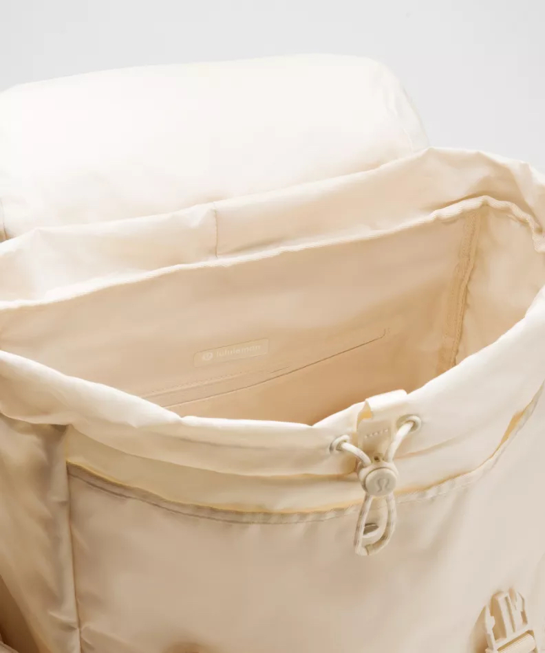 Lululemon Wunderlust Backpack 25L