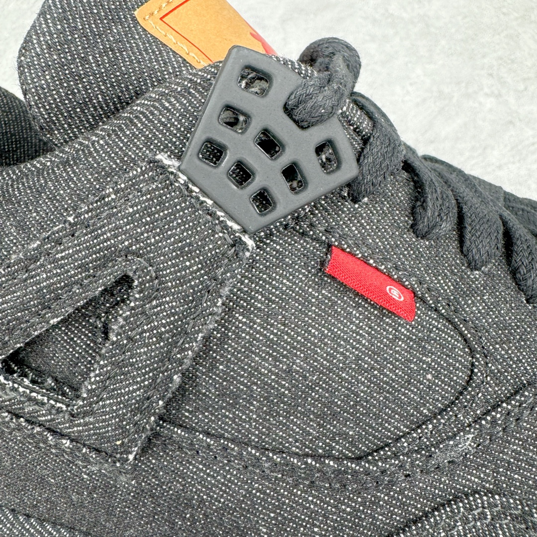 Levi's x Air Jordan 4 Retro 'White Denim' AO2571-001