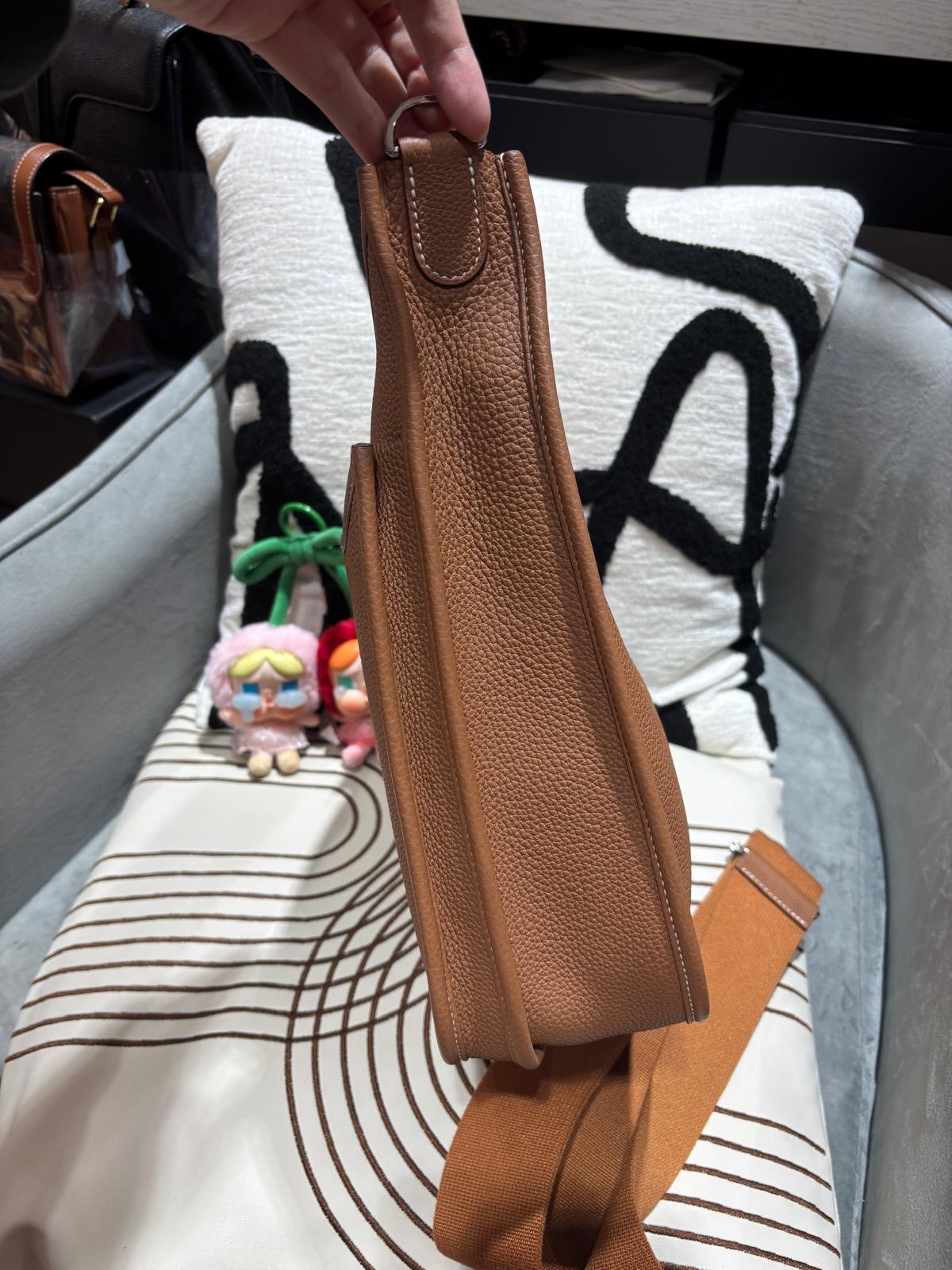 Hermes Evelyne 29 Stamp Z Gold 100%Authentic, 98%New ✅Dust Bag