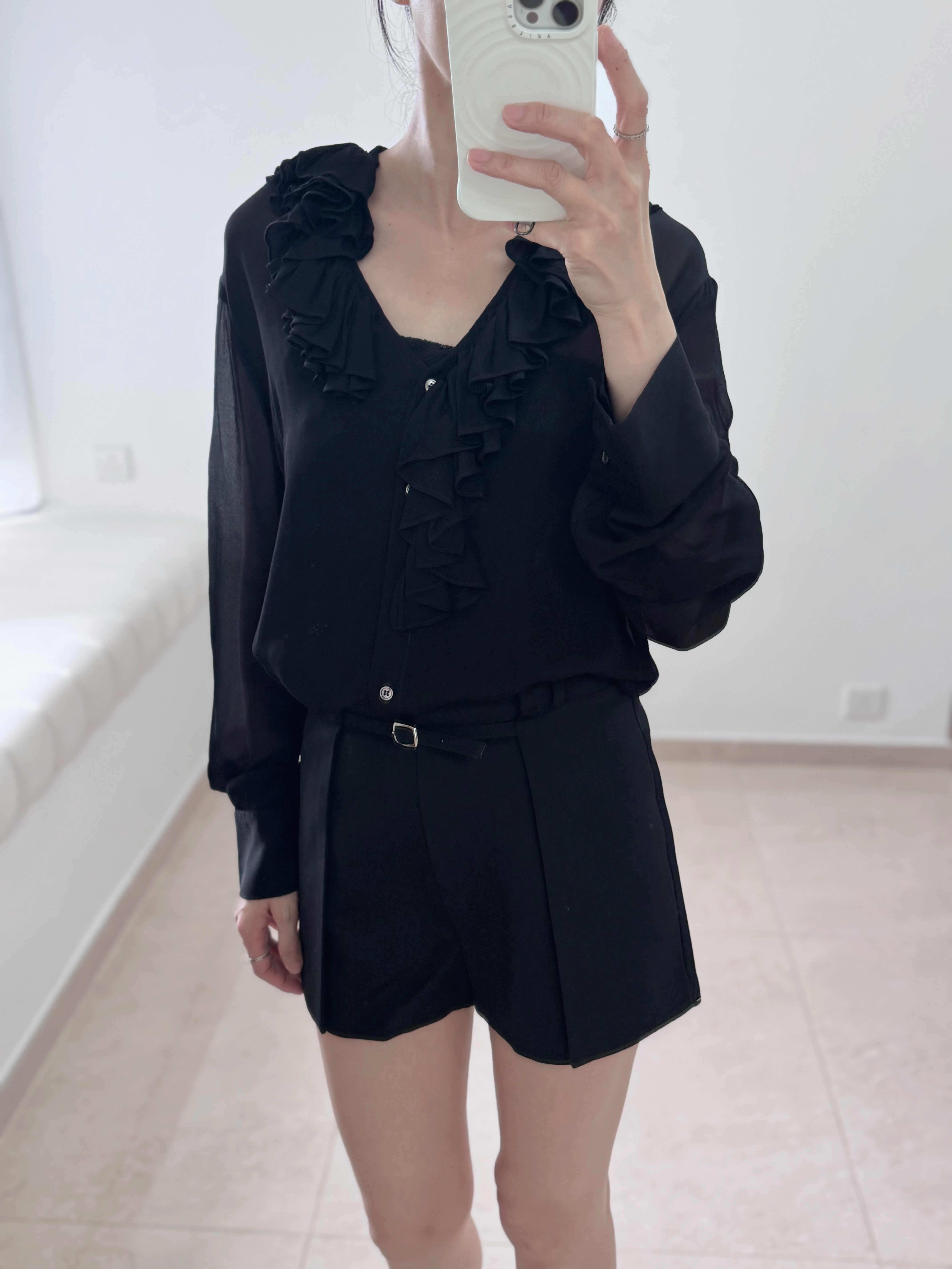Elegant ruffle blouse