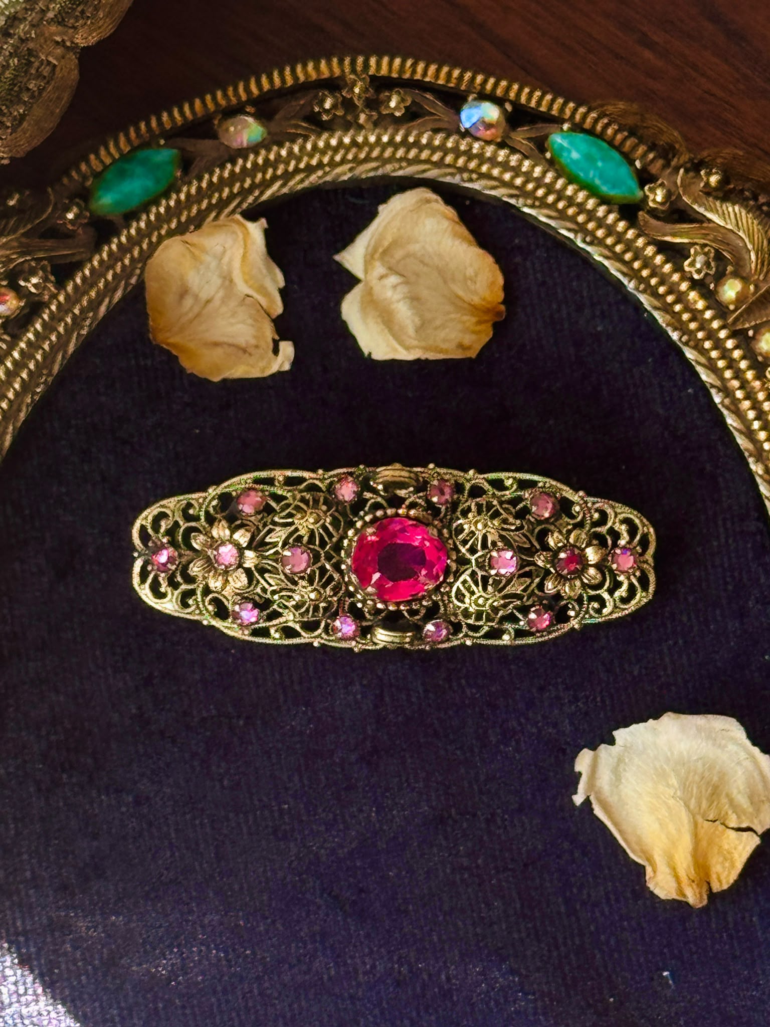 Rare! Antique Early 20th Century Pink Glass Filigree Style Brooch (NZ024)