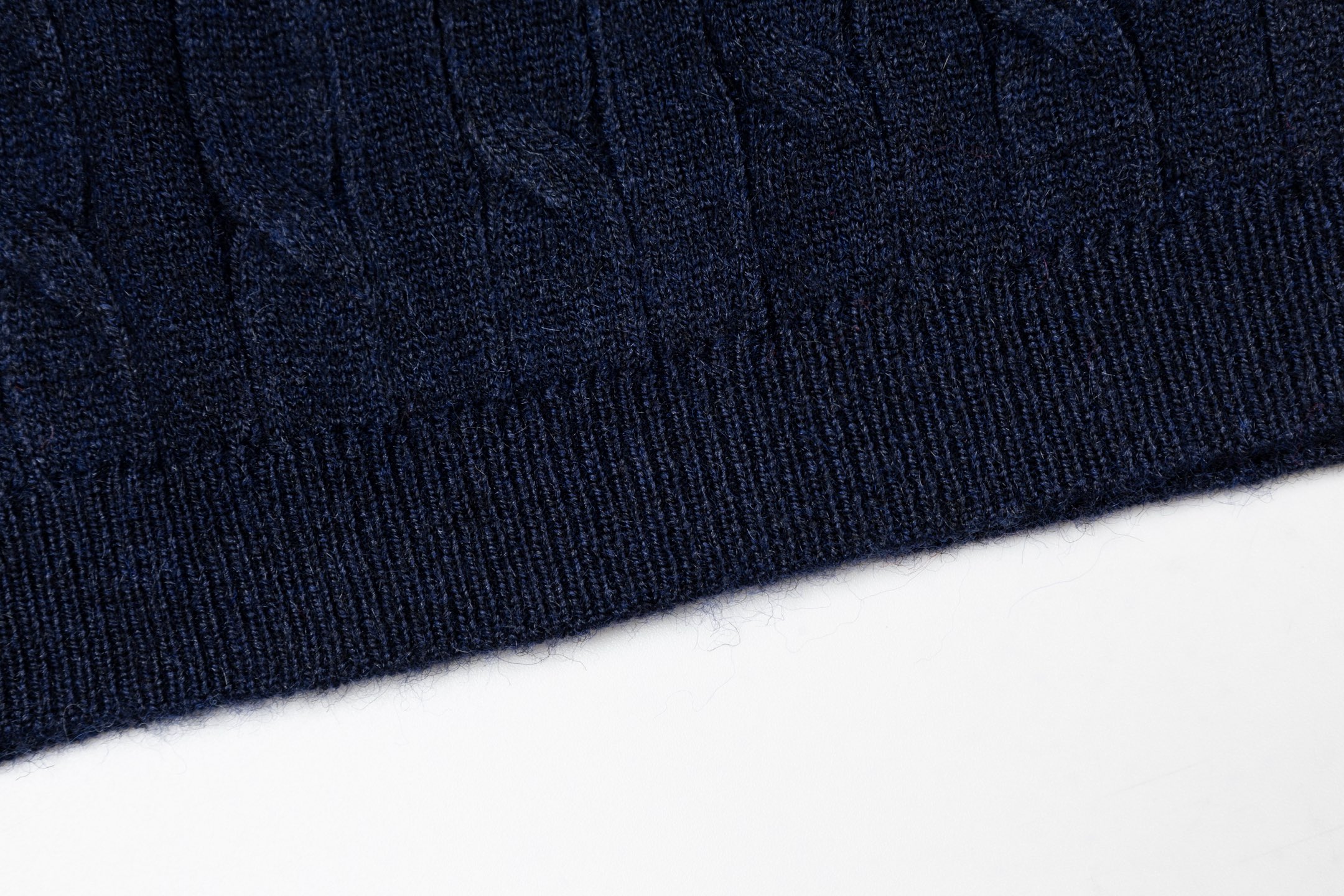 Mardi Mercredi Flower Embroidery Cable Short Sleeve Knit