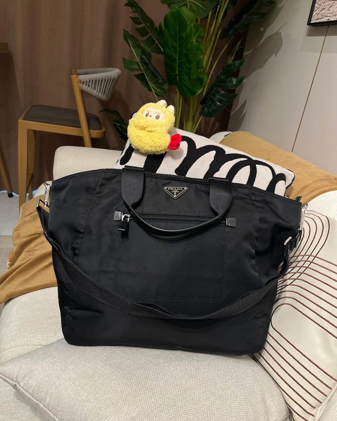 Prada nylon 2way bag   100%Authentic ,95%new