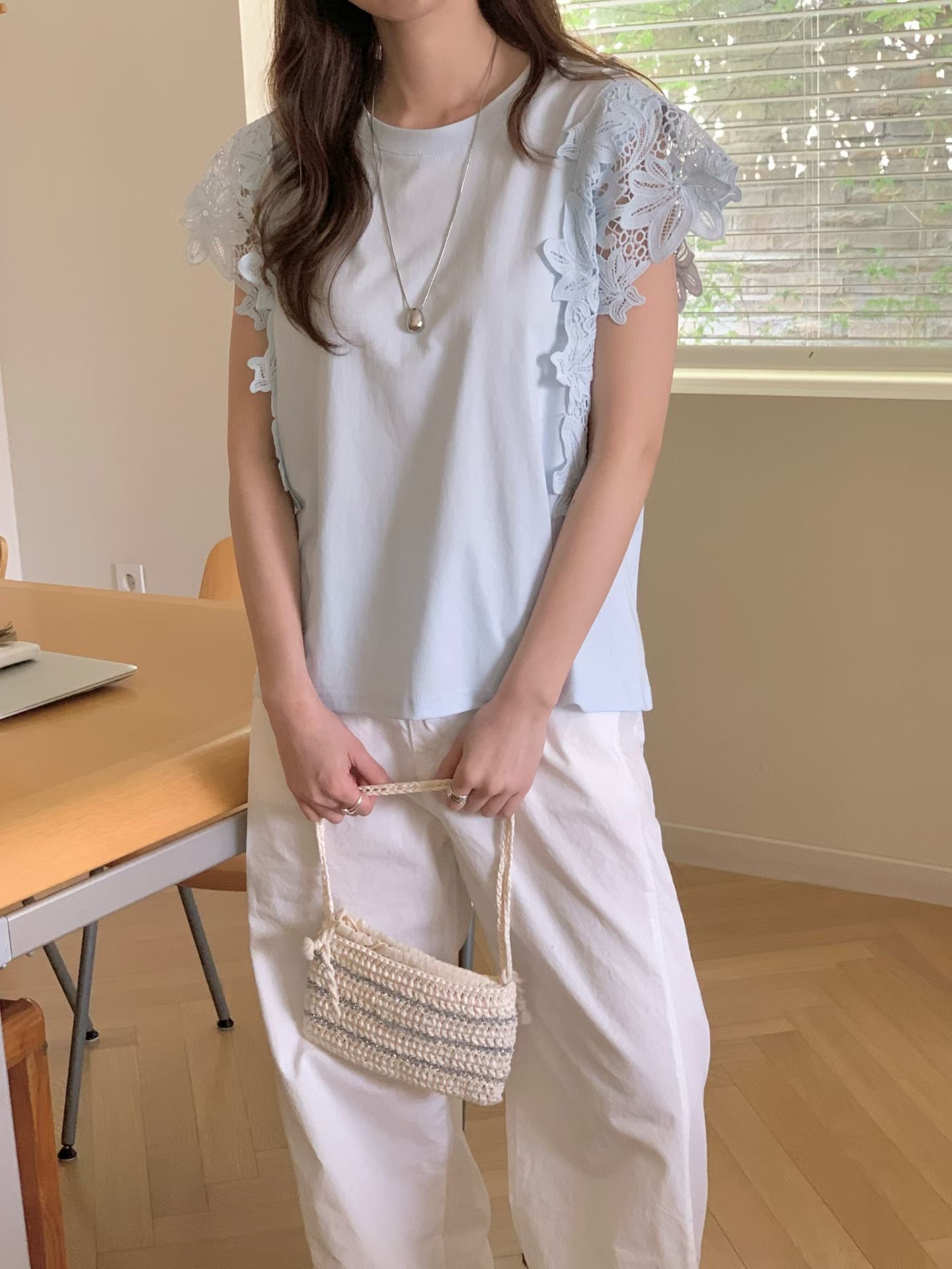 CT31 通花邊背心