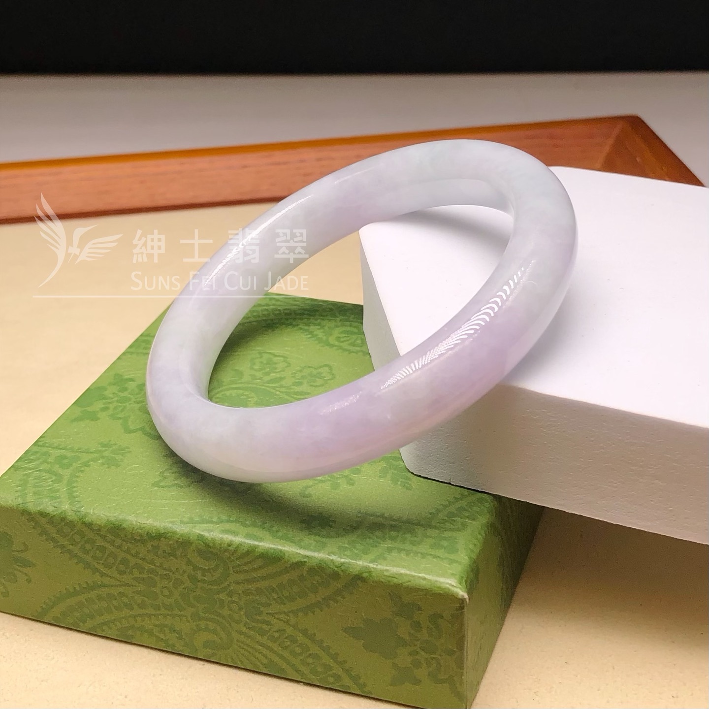 木那粉紅春彩福鐲53.6mm