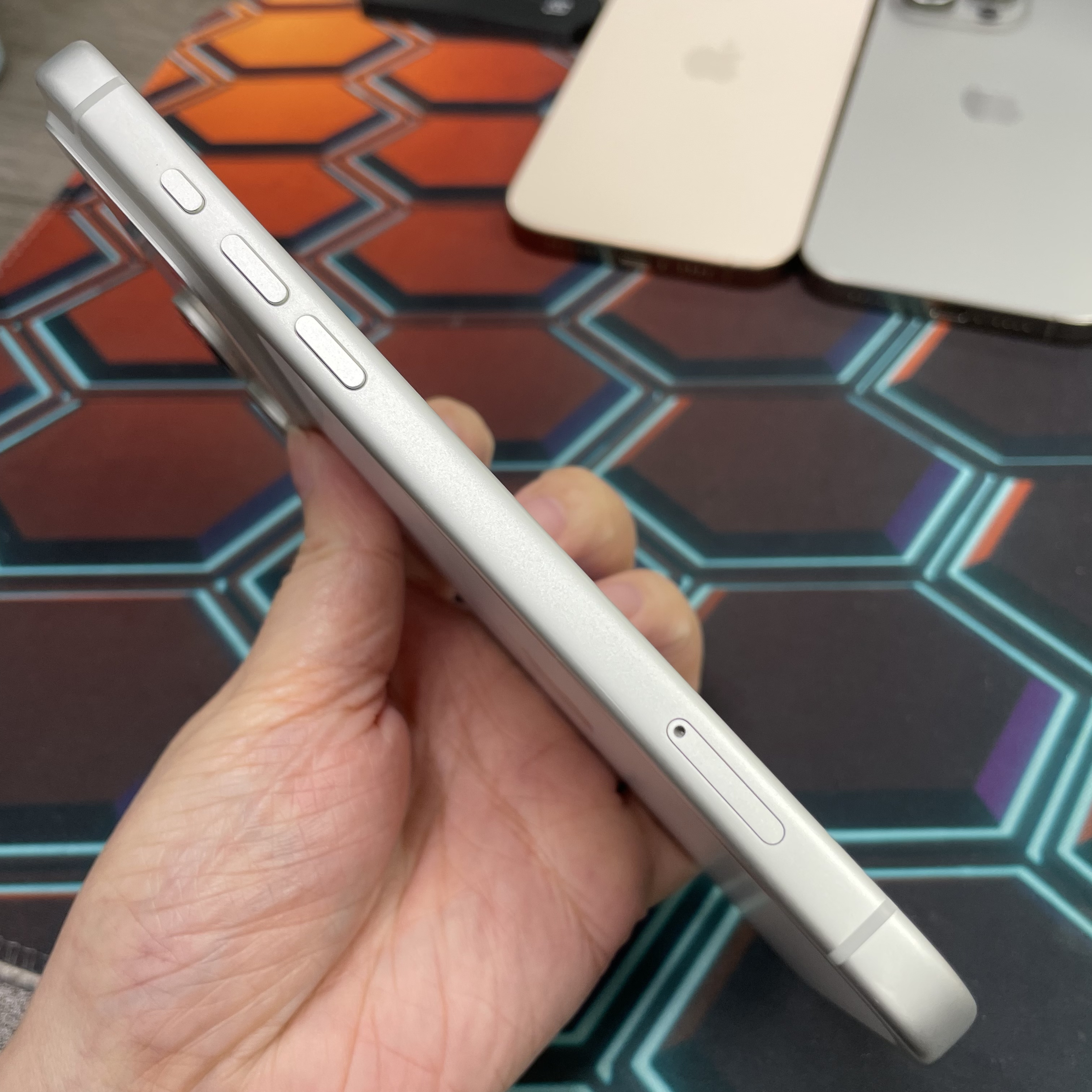*8414 17 Pro max 勁靚機 512GB 電97 銀色 sliver