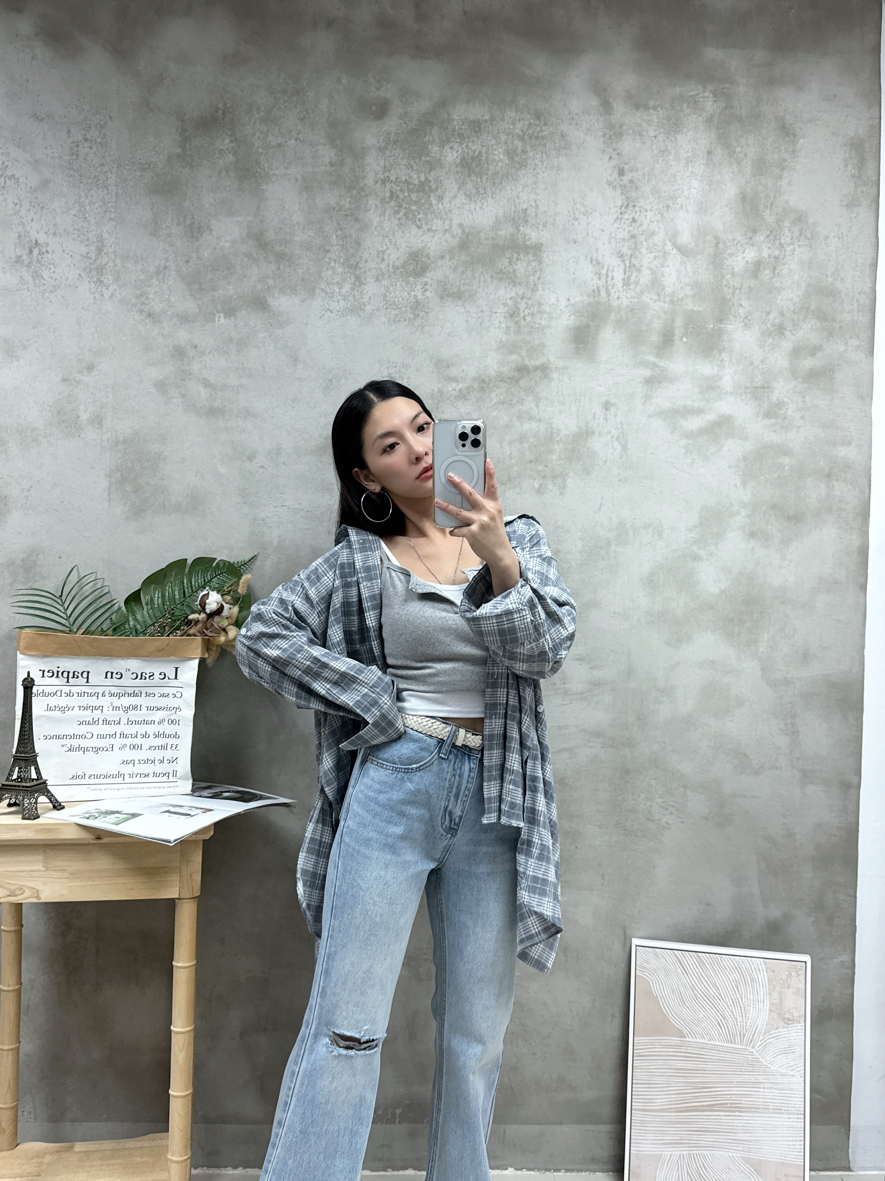 F19 後開叉格仔恤衫