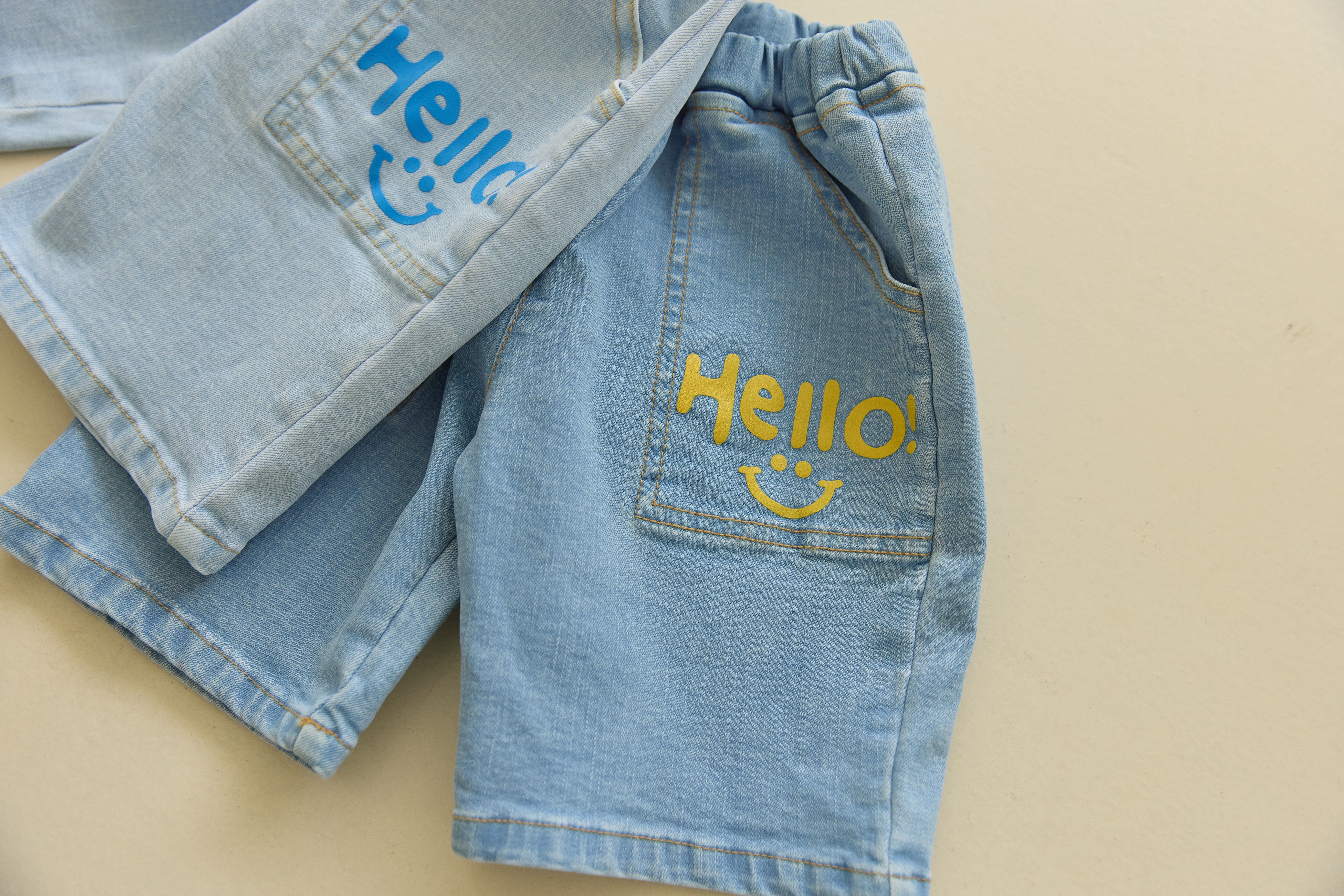 Hello 牛仔褲