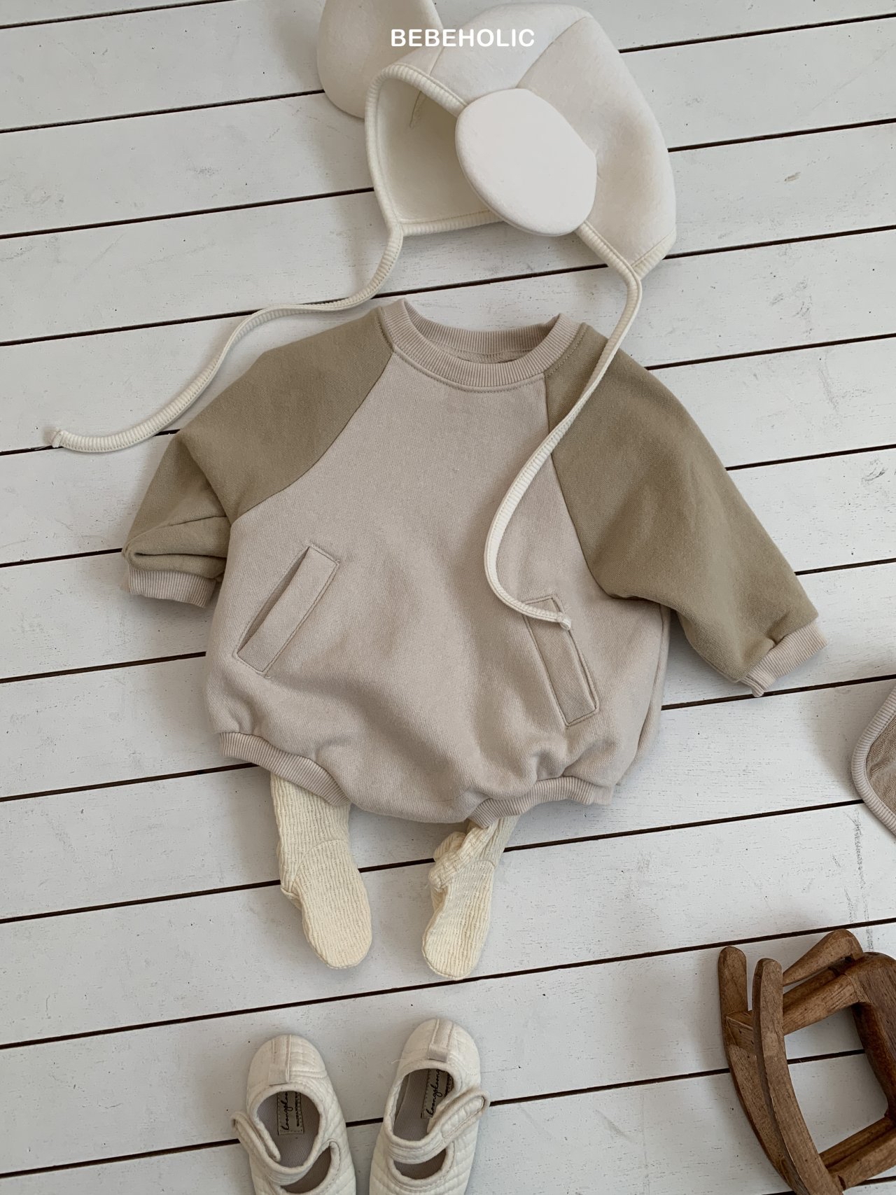 🌸預訂 韓國直送🌸🇰🇷BEBEHOLIC兩色拼色袖口袋長袖包屁衣