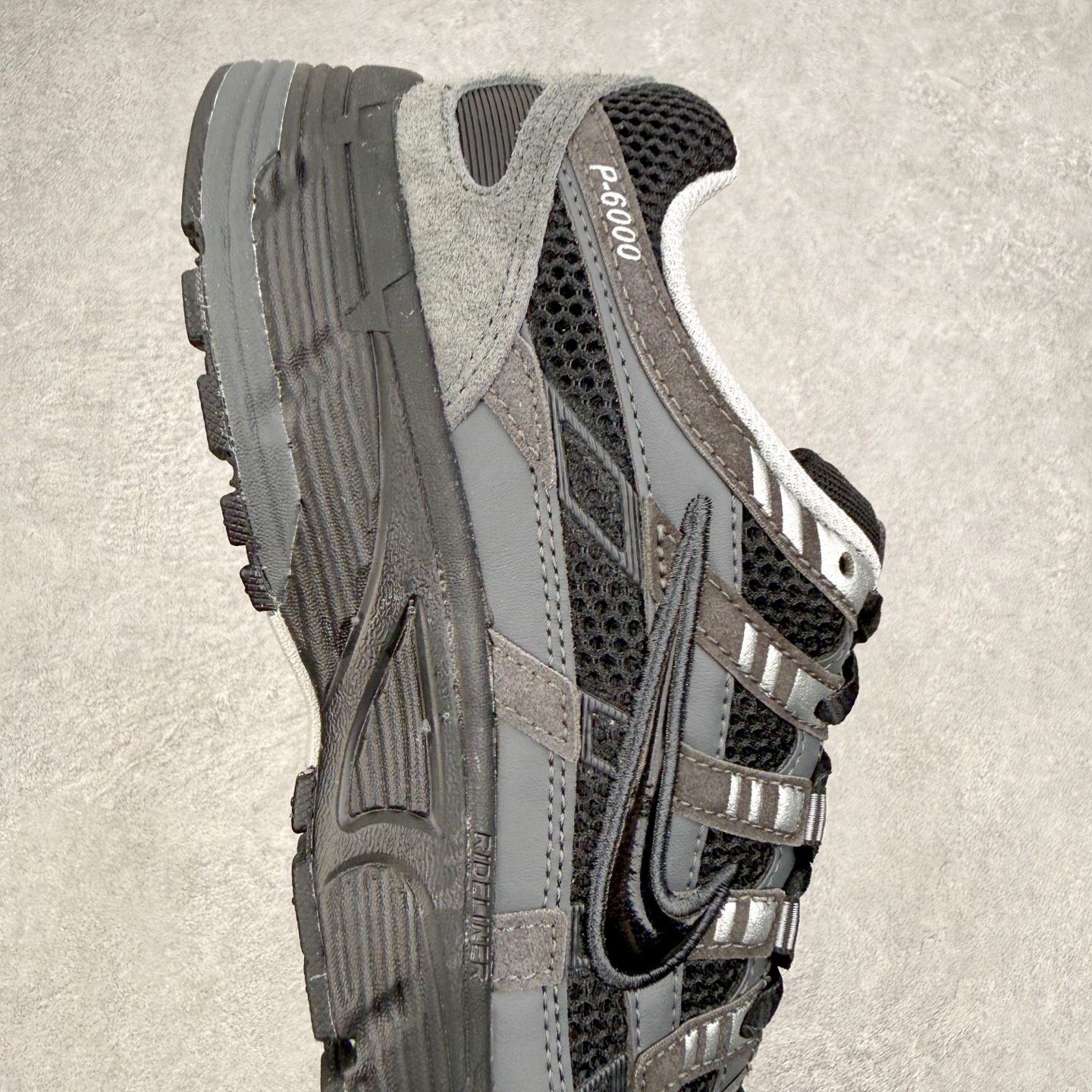 Nike P-6000 HF0015-002