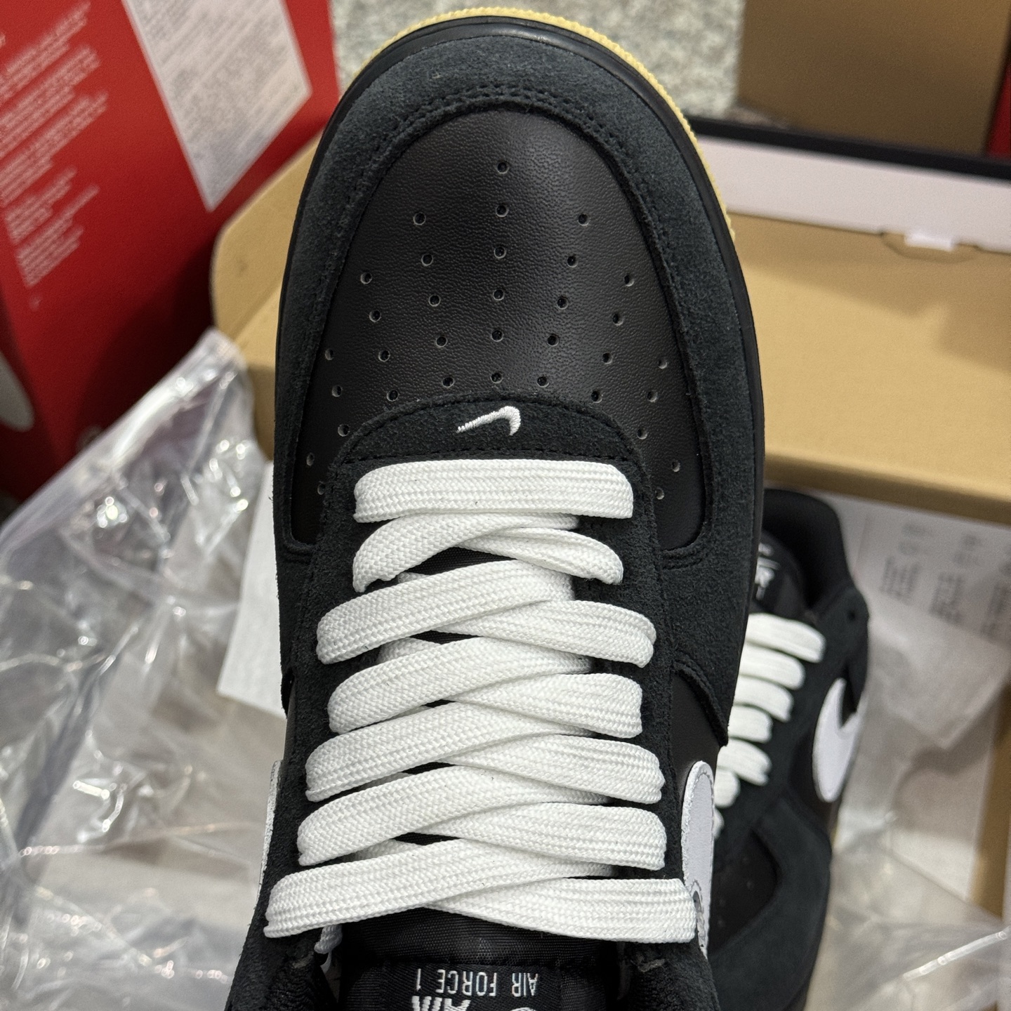 Nike Air Force 1 '07 LV8 IB6388-001 