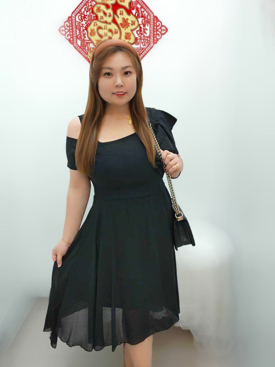 LF#2908-1 不规则露肩荷叶边礼服