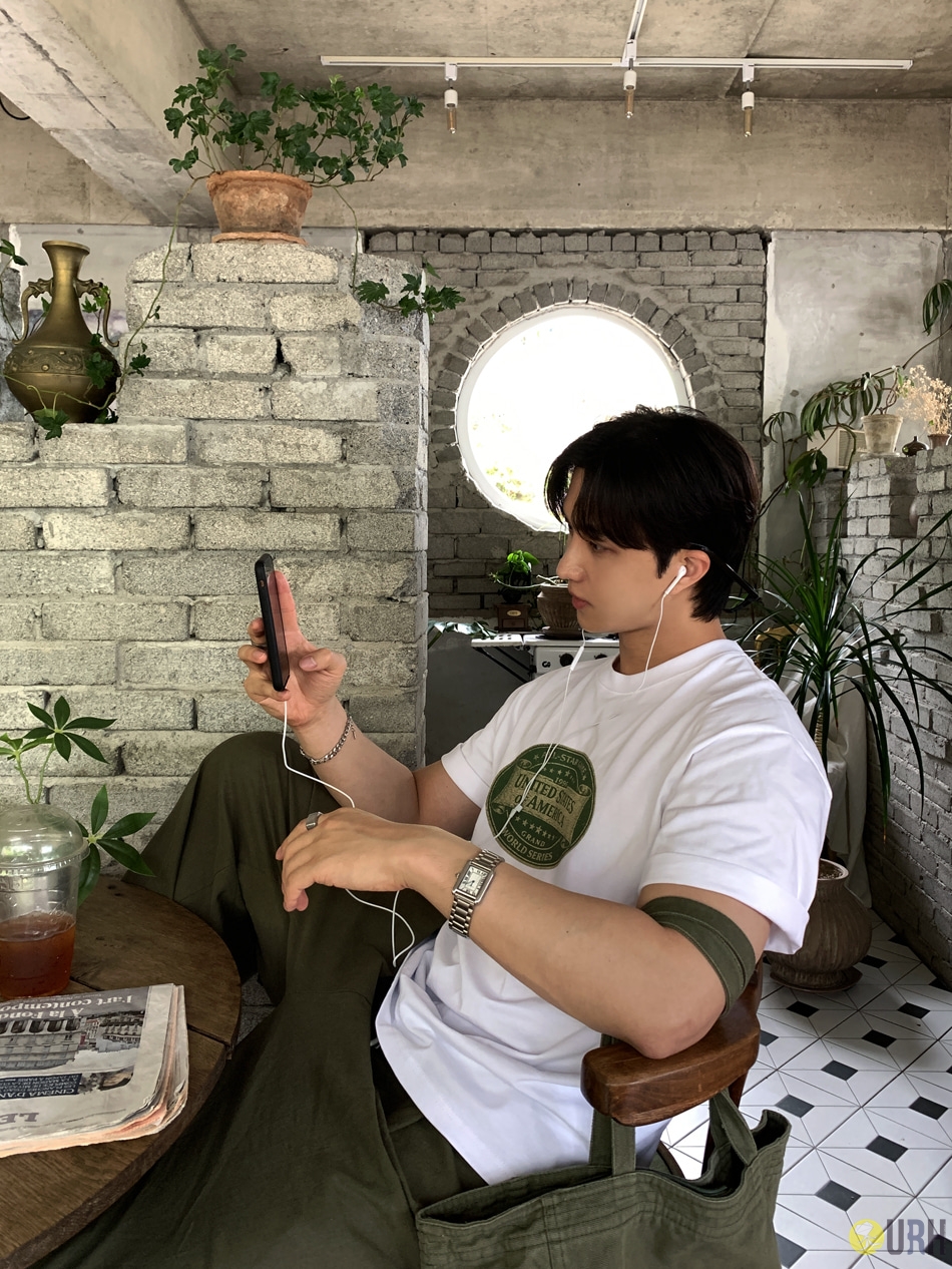 【100%保證韓國直送】America Vintage 復古盾牌圖案印花寬鬆短袖 Tee 👕 [4 color] RL115033