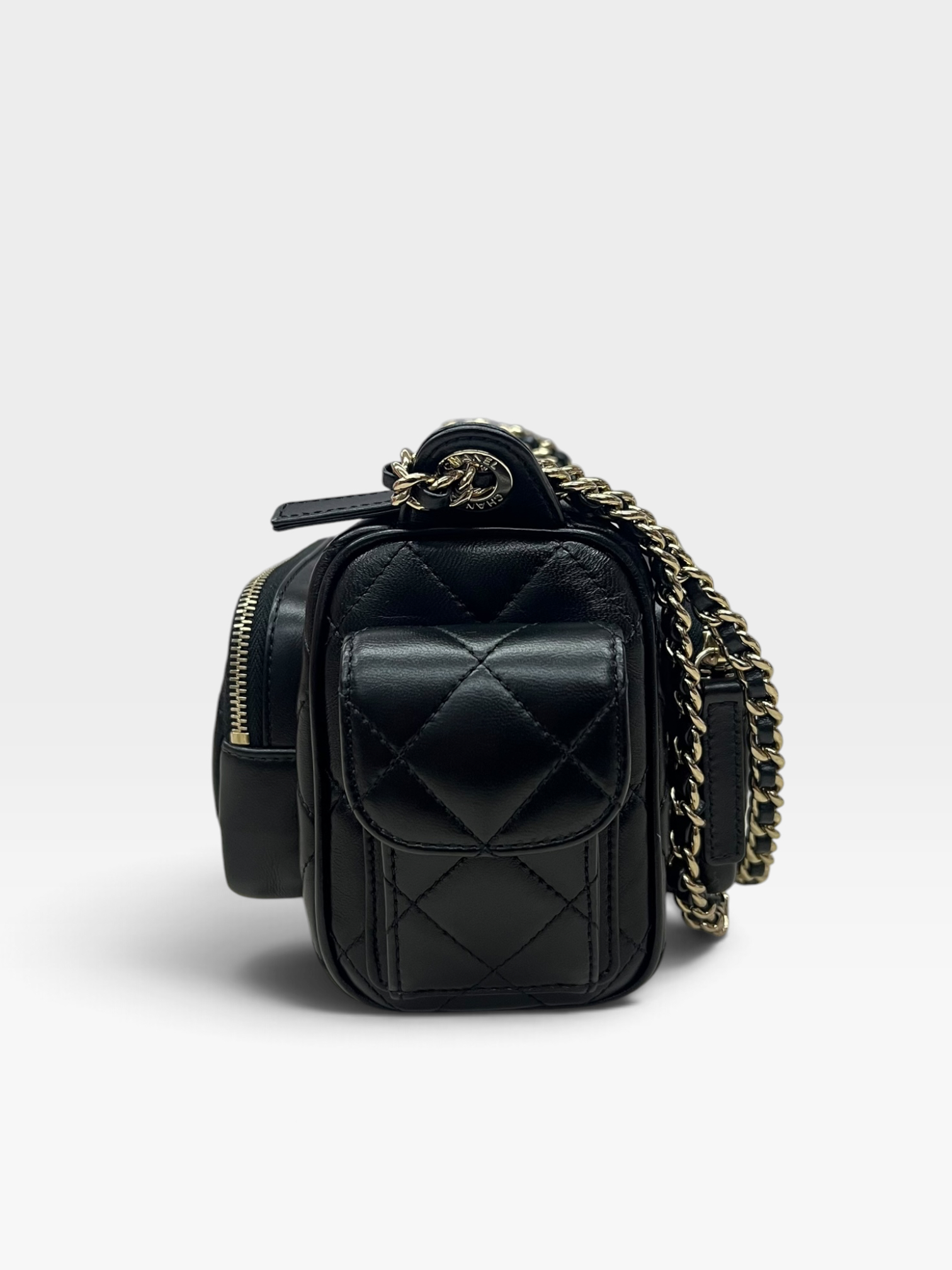 Pre-Owned CHANEL Preppy Pocket Camera Bag / Product Code: 092507