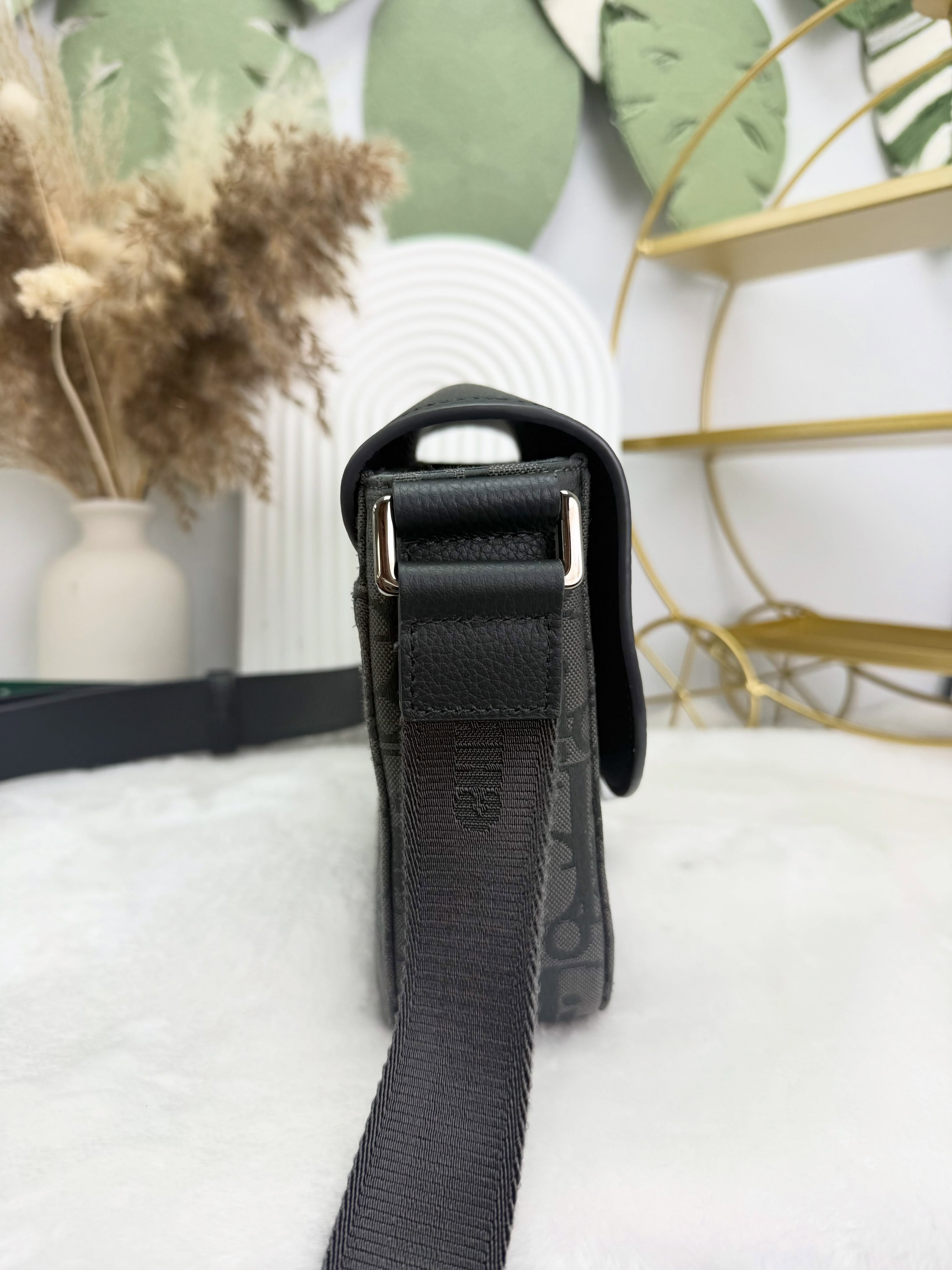 Dior👜 PRE OWNED 🛍️💙灰黑老花郵差包 tu size 全套有單 🖤