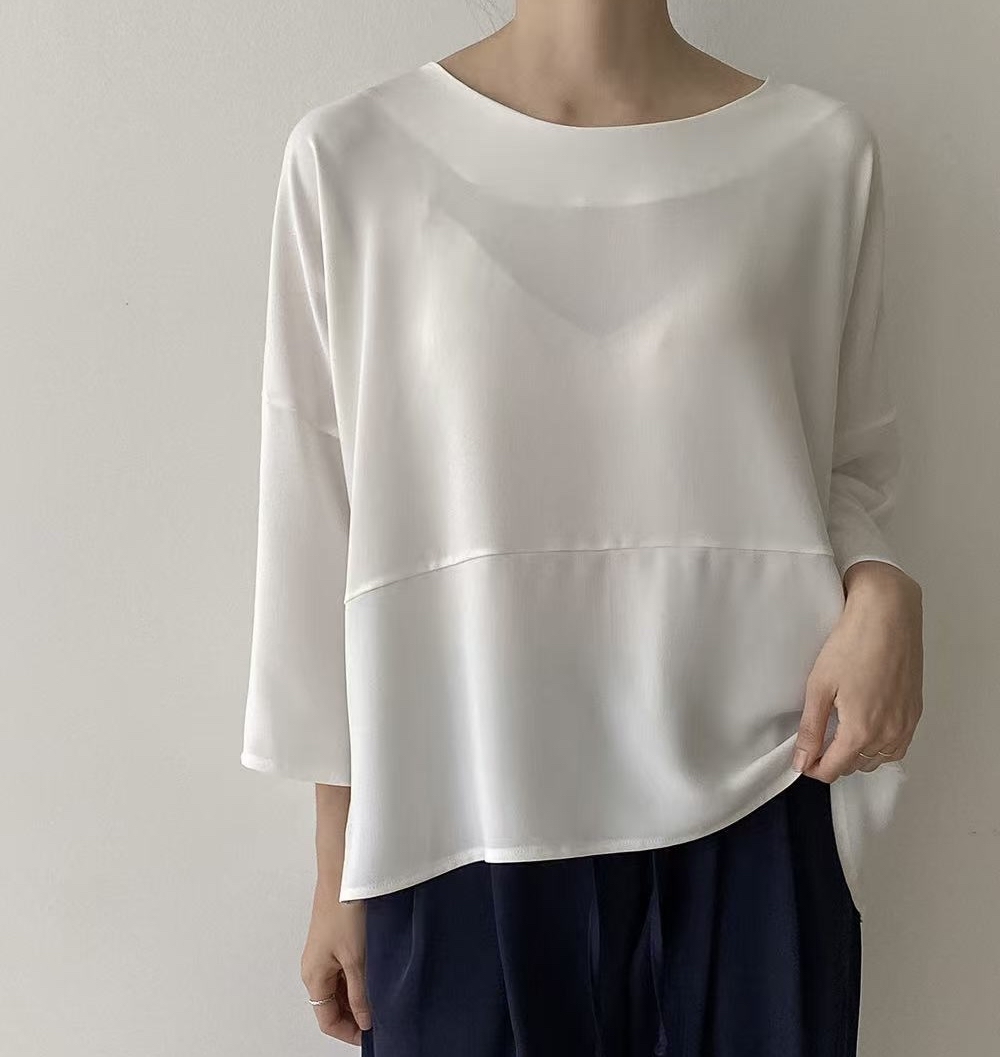Made in Korea 🇰🇷滑梳織A cut top