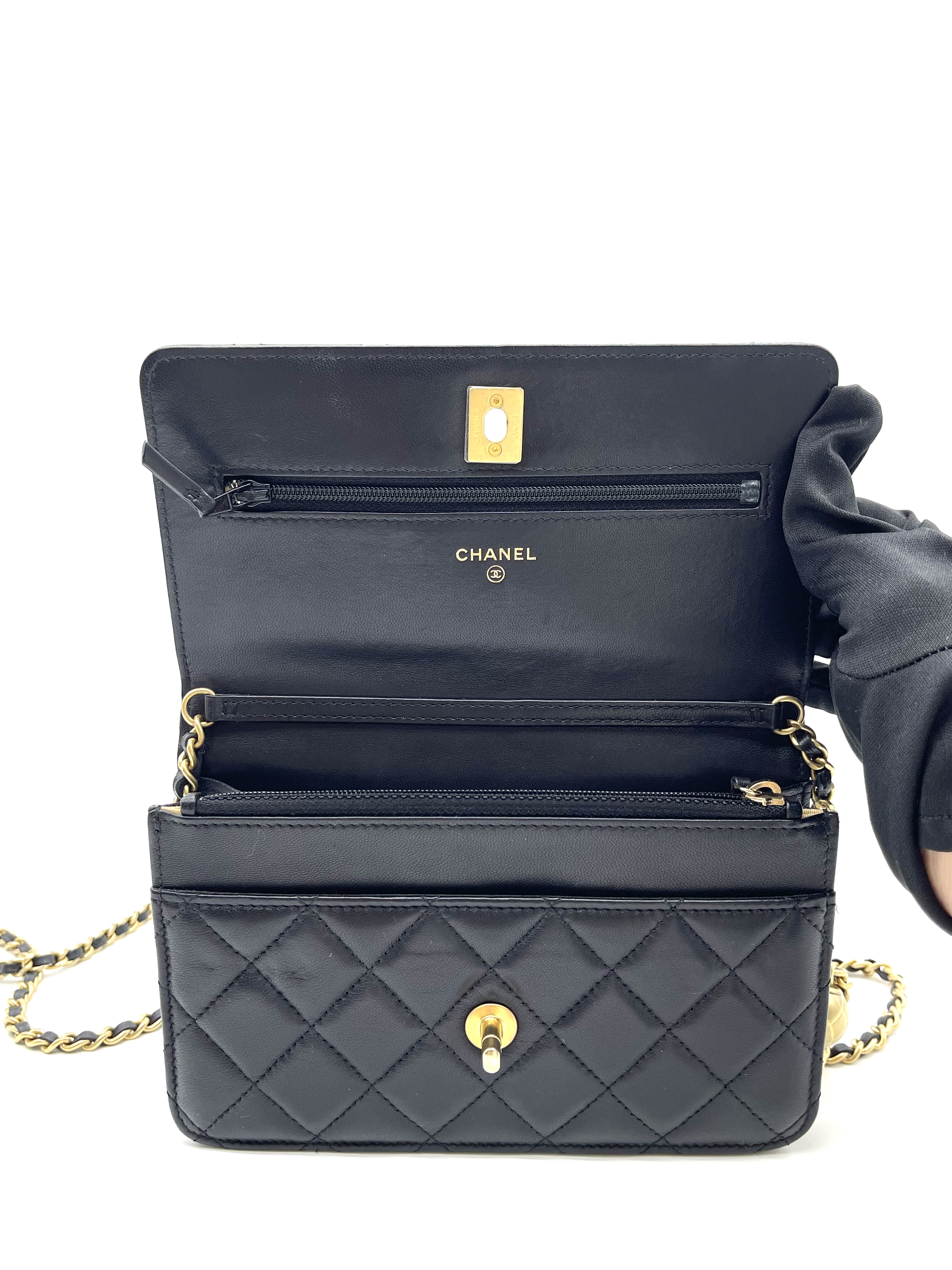 Pre-owned Chanel WOC / Product Code: 26031421