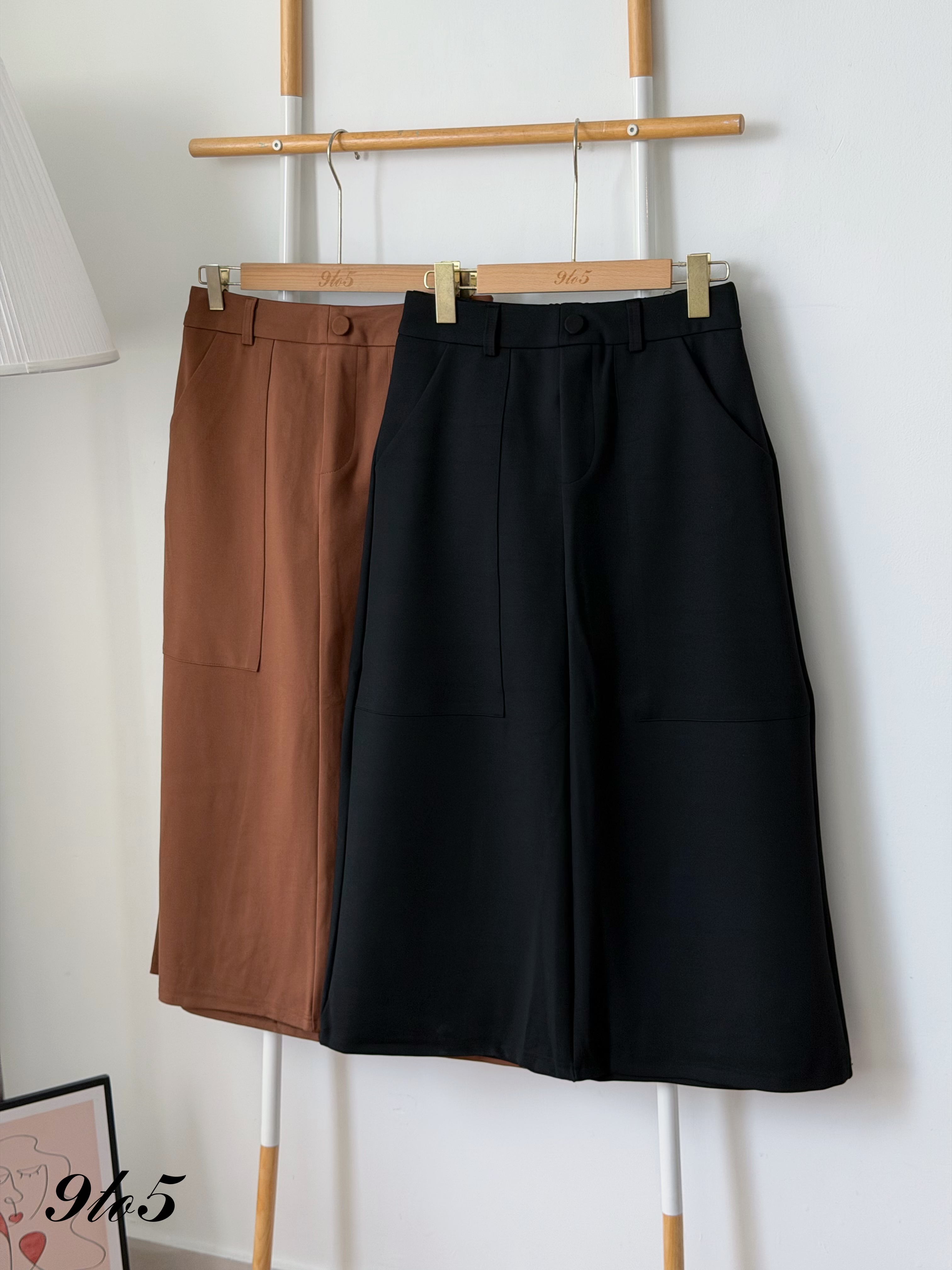 S2022 A Line Long Skirt - Black & Brown