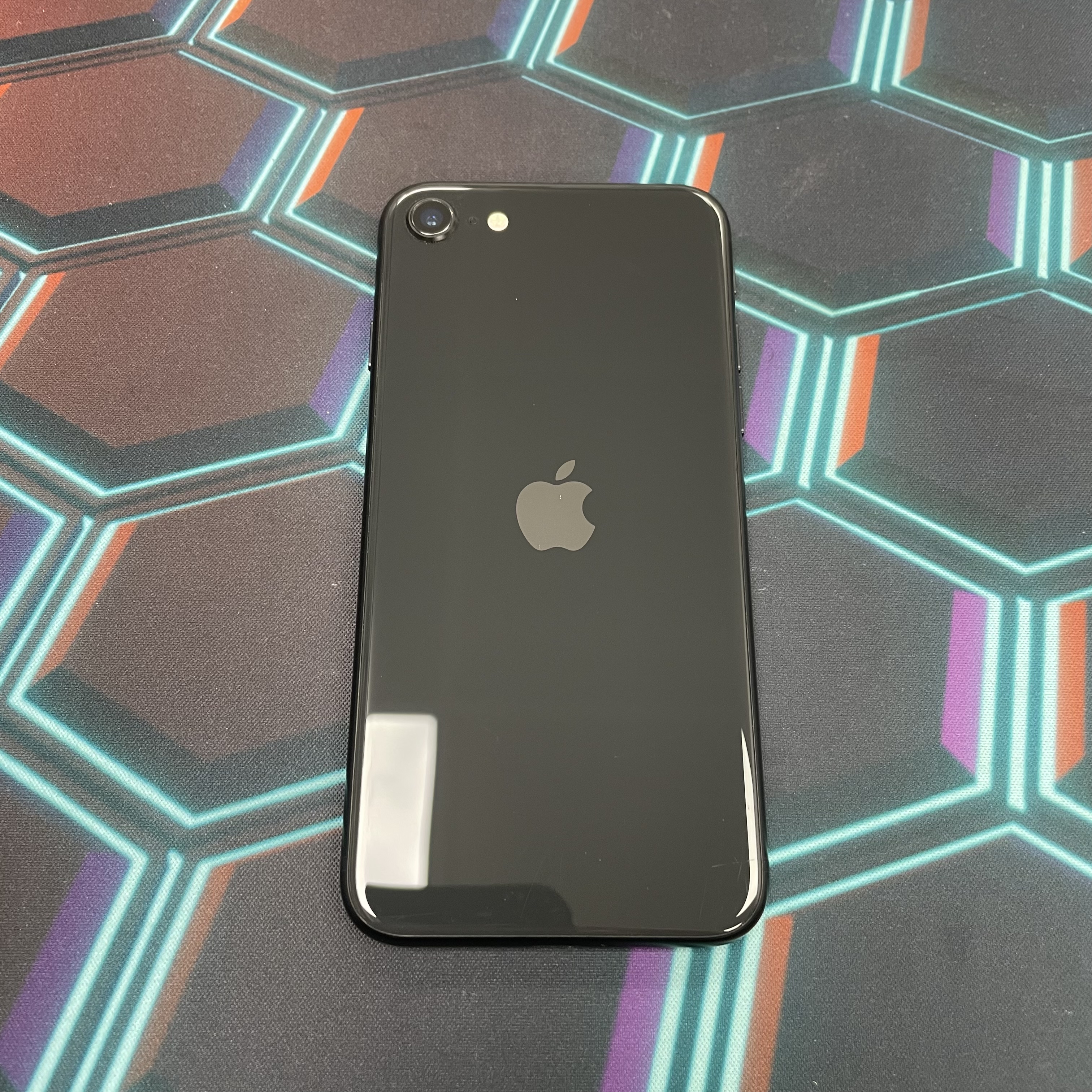 *7065 SE 2 勁靚機 128GB 電84 黑色 black