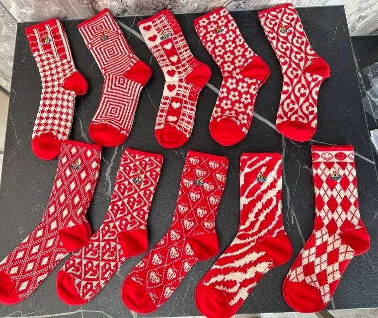 Vivienne Westwood 新年必備紅色襪隨機 1套3對