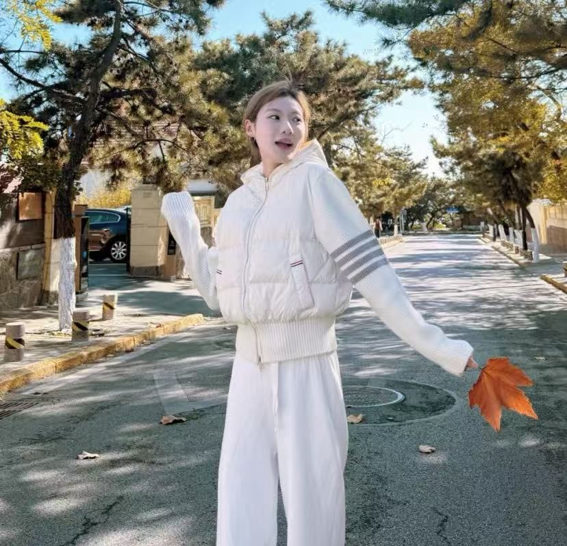 【頂級原單】Thom Browne 四條槓針織拼接連帽羽絨外套