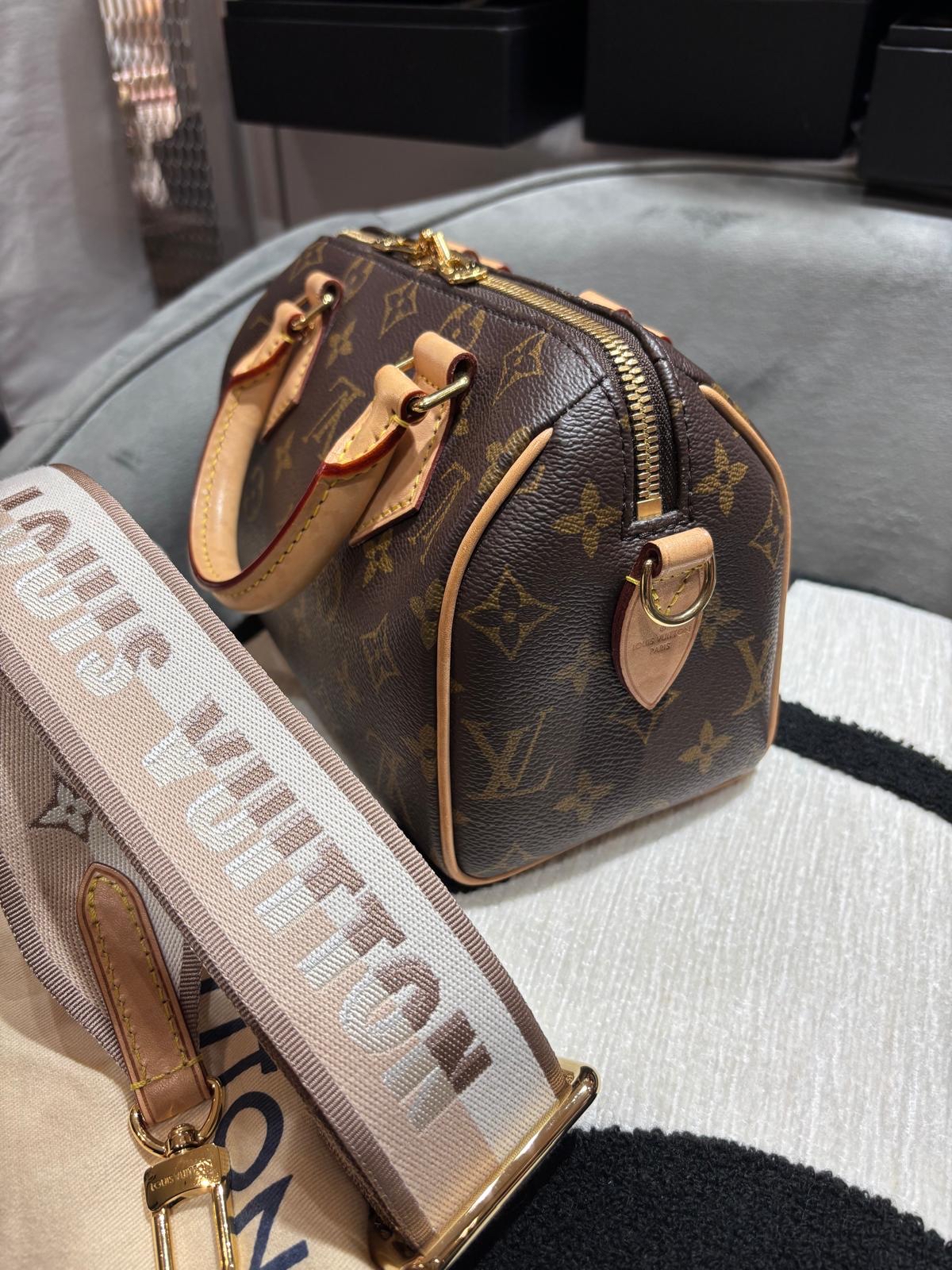 LV Speedy 20 Bandouliere Monogram M46234 100%Authentic, 95%New ✅key lock ✅Dust bag