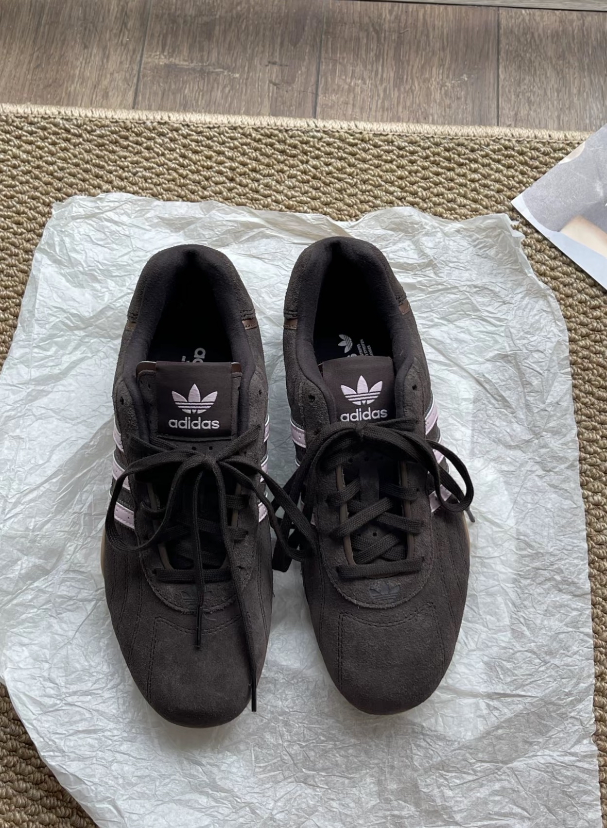 JR8867 Adidas Adiracer Lo Dark Brown Clear Pink Gum JR8867