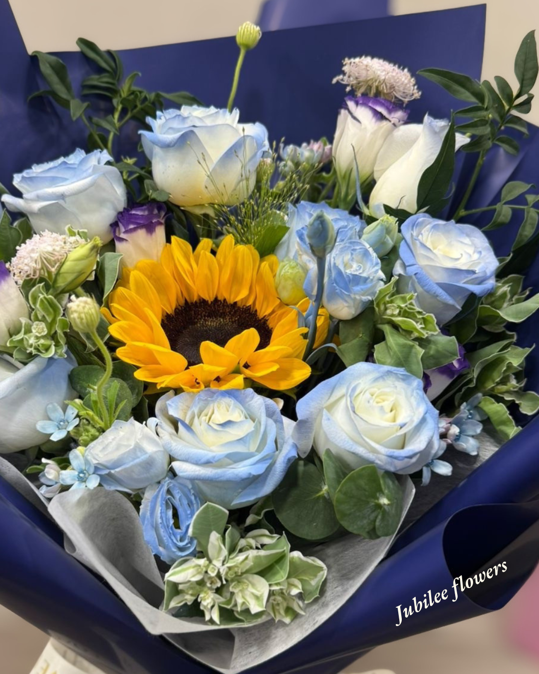 🌻向日葵 · 碎冰藍玫瑰花束