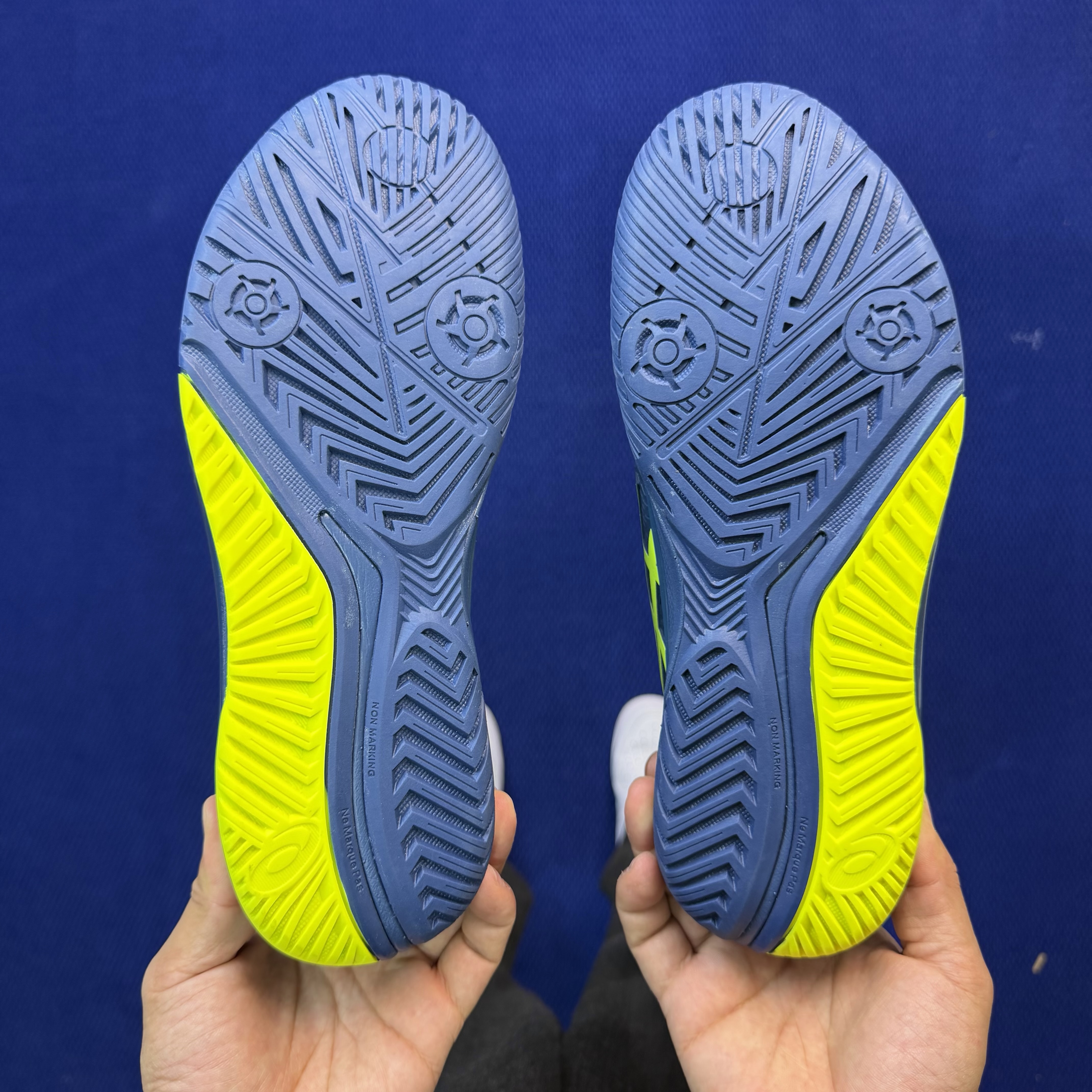 Asics Gel-Resolution 9