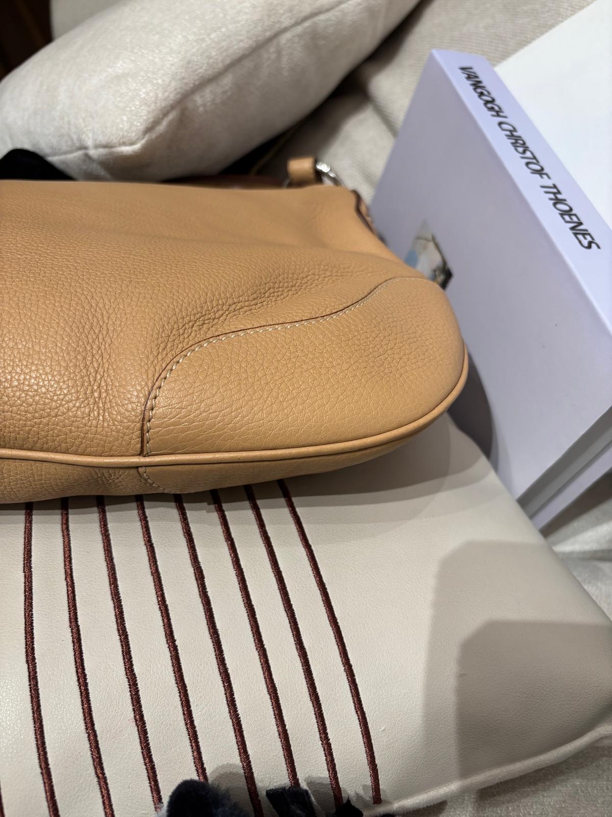 Prada hobo calfskin 100%Authentic,98%new 