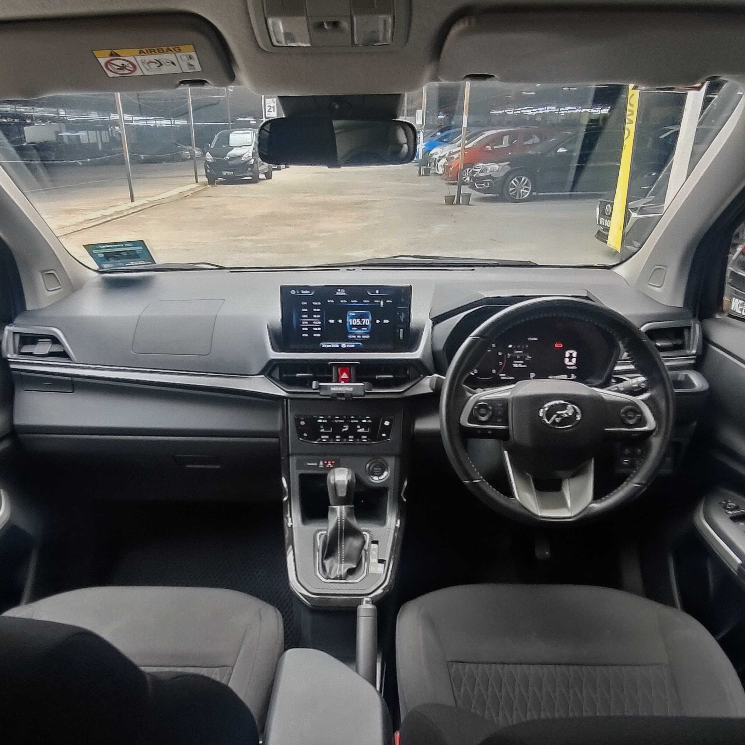 2022 Perodua ALZA H 1.5 (A)–LIKE NEW CONDITION!