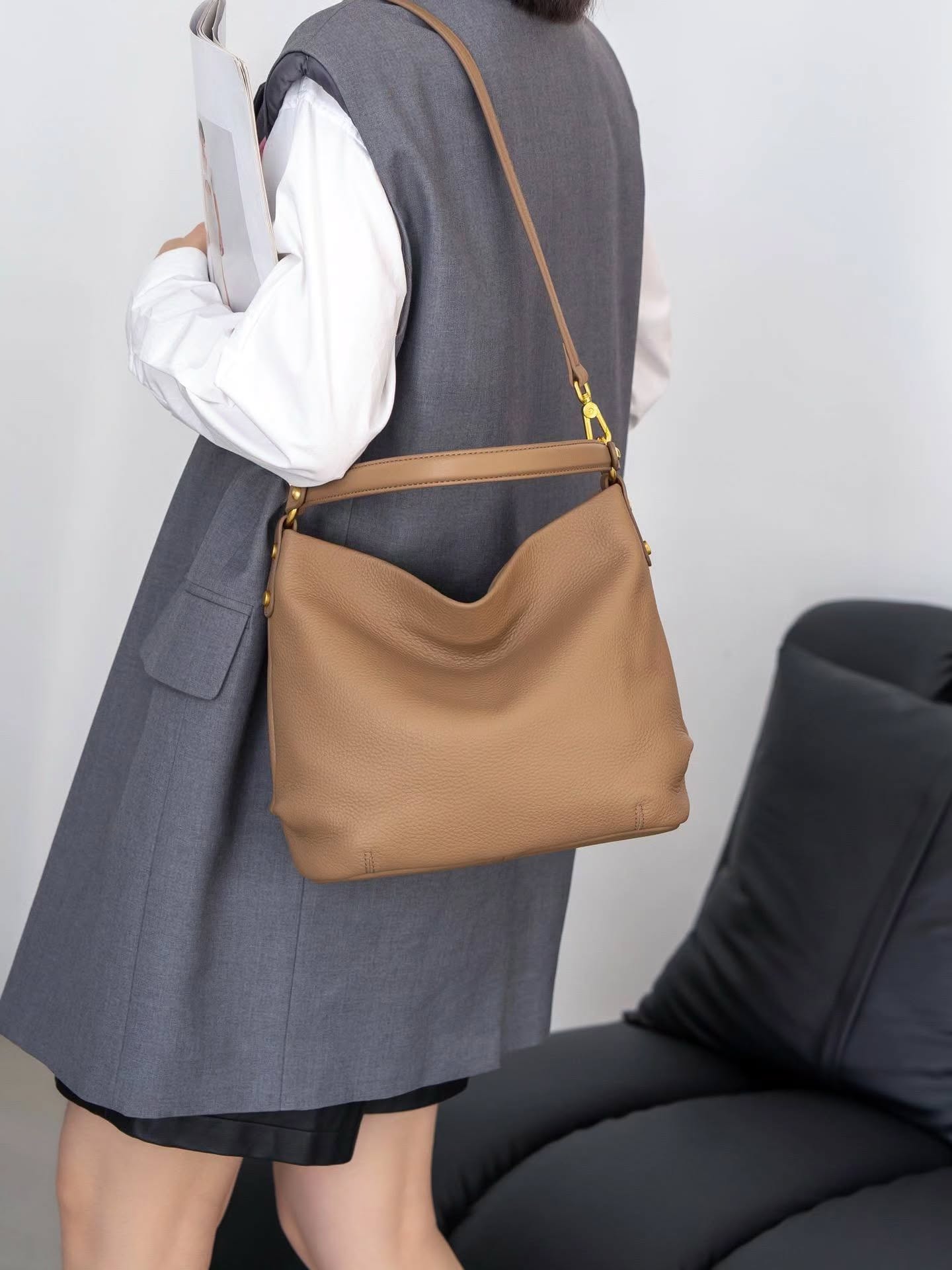 7003# 垂感水桶包腋下包🇨🇳